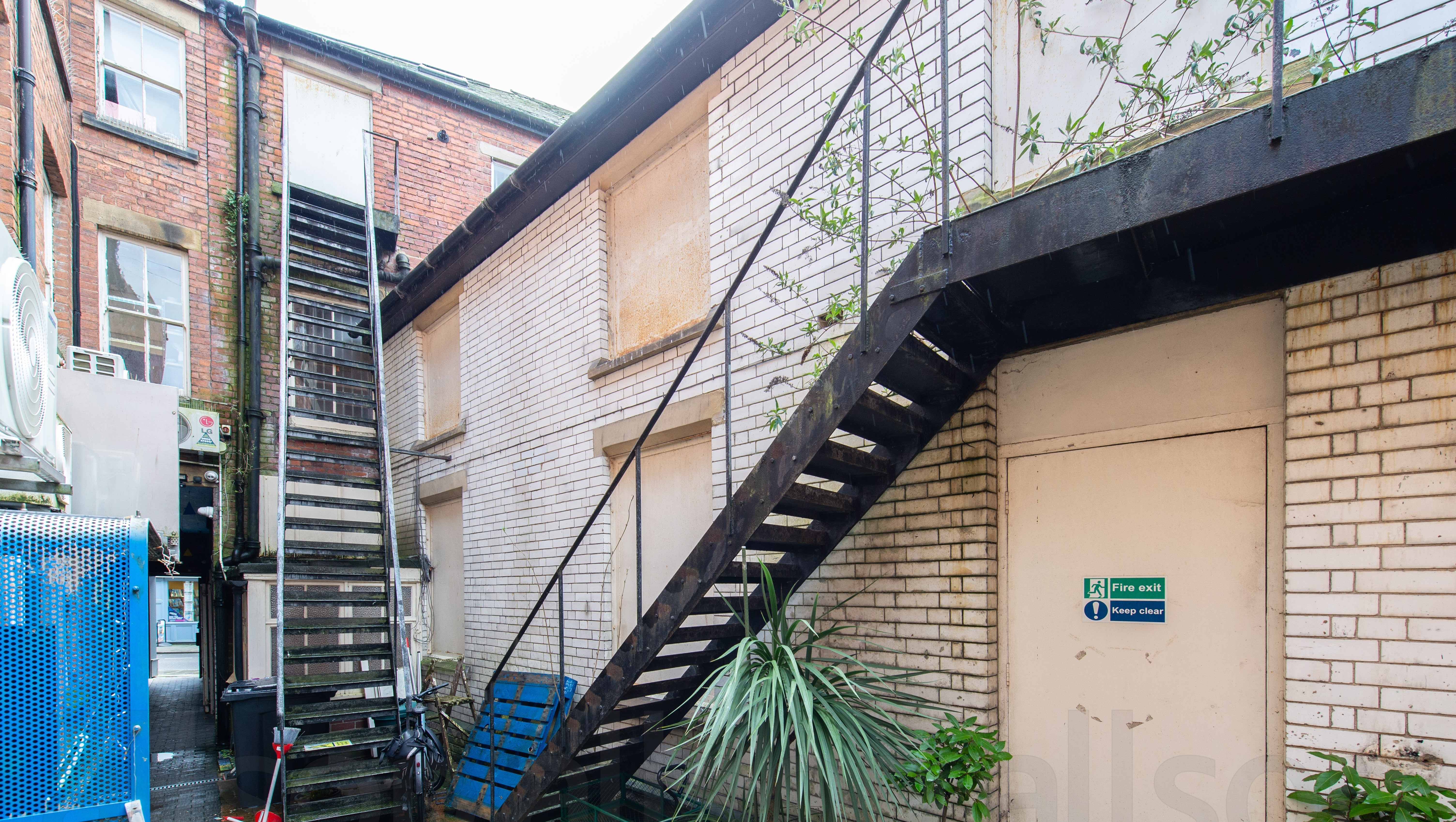 Freehold Shop Investment with Lapsed Planning Permission