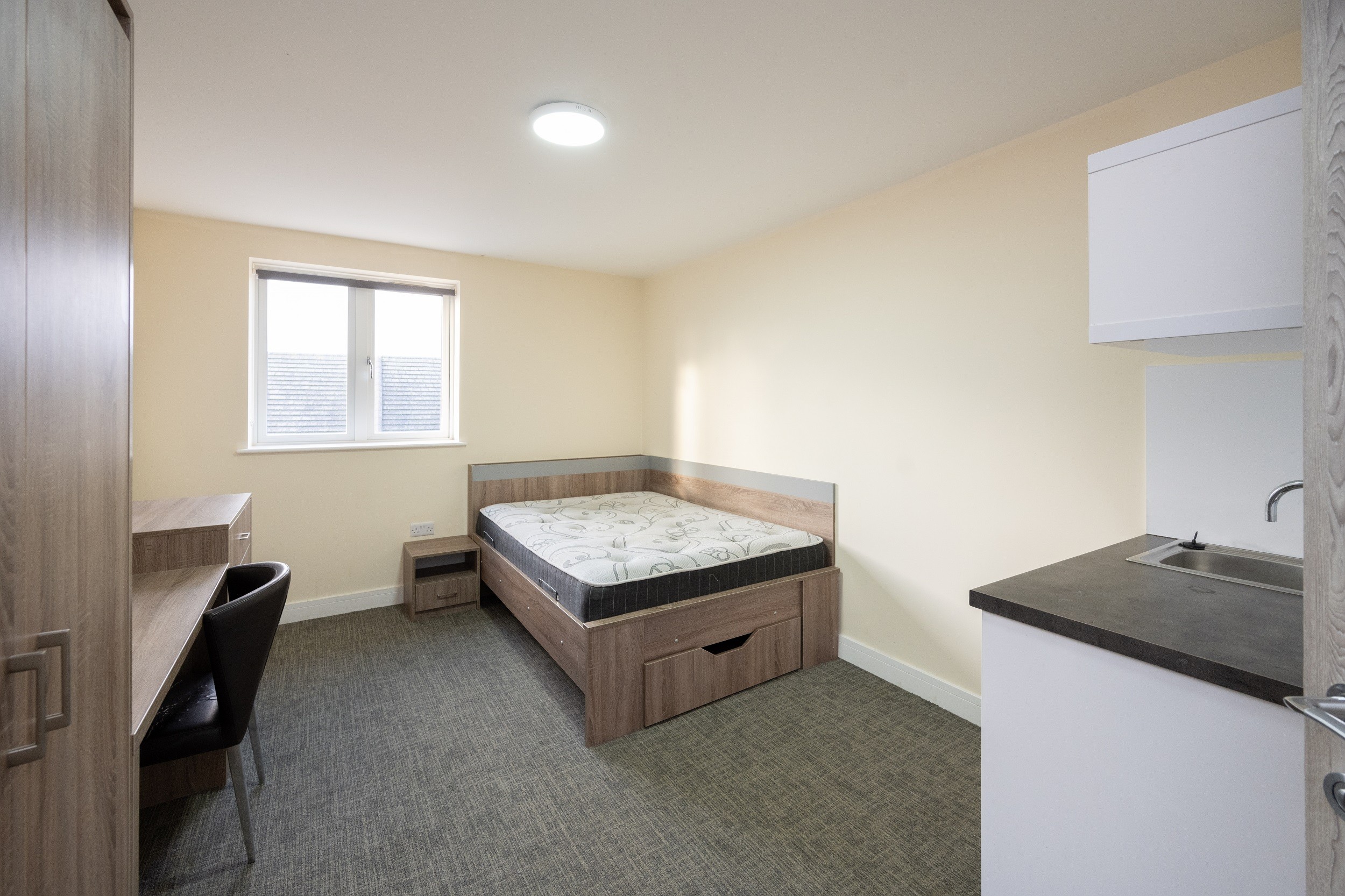 INVESTMENT - Freehold HMO Building 