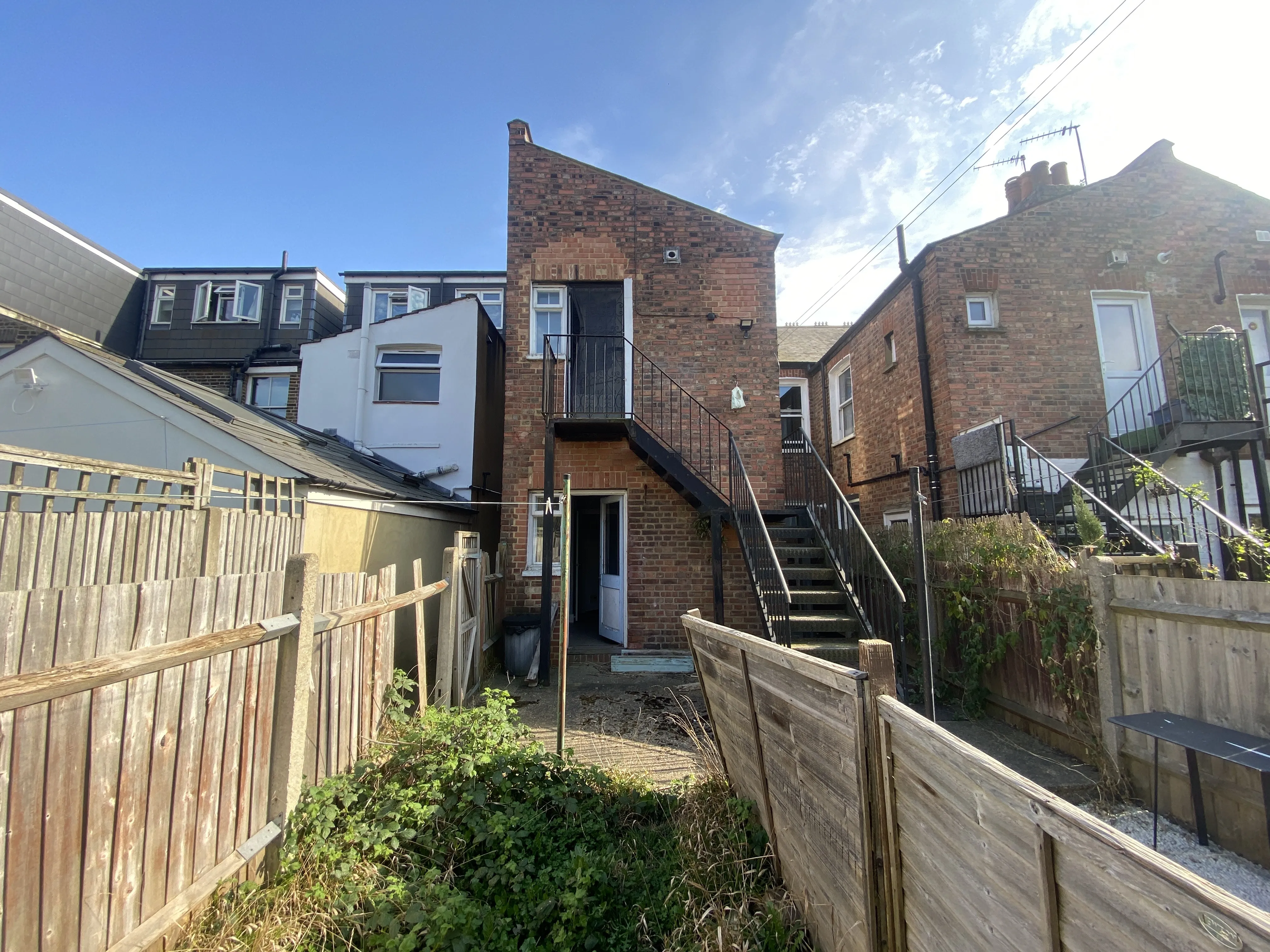 VACANT - Leasehold Self Contained Ground Floor Flat