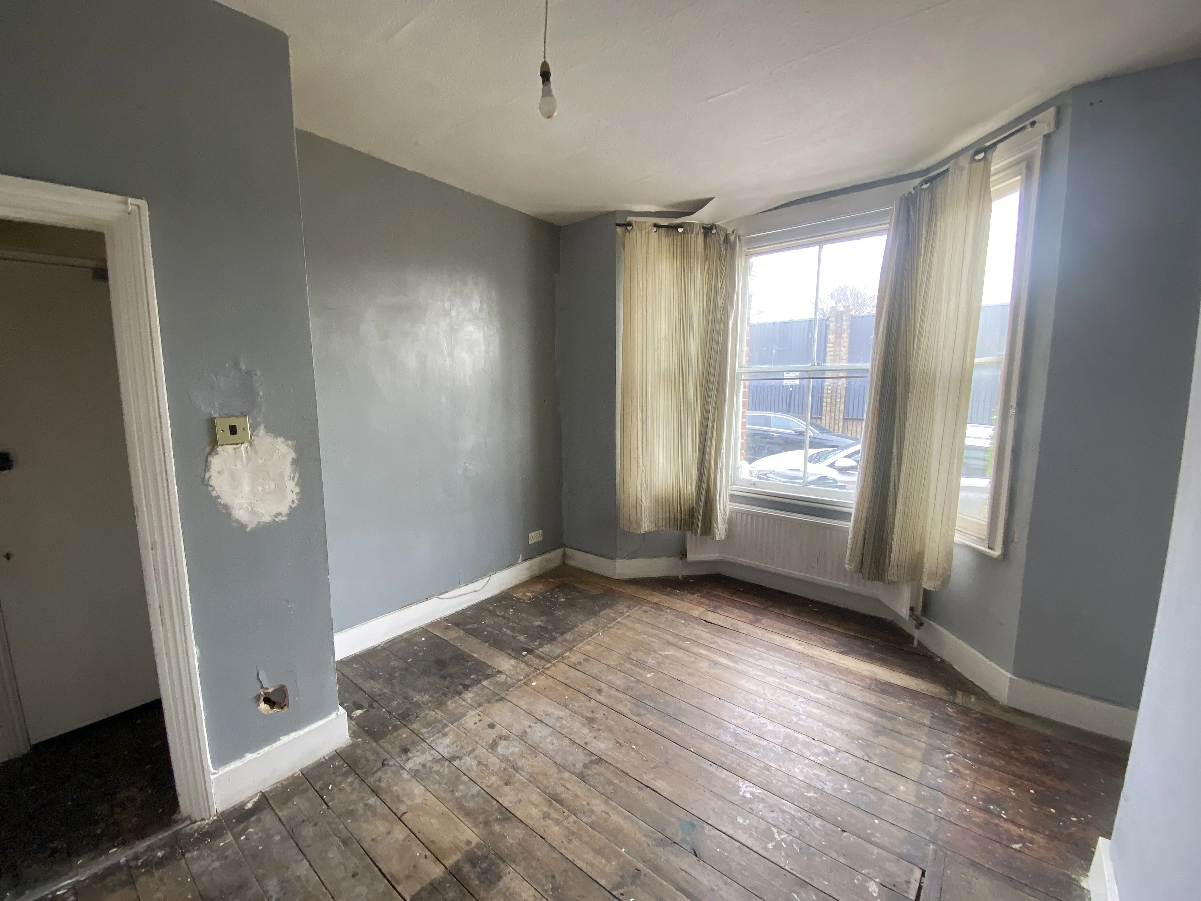 VACANT - Leasehold Self Contained Ground Floor Flat