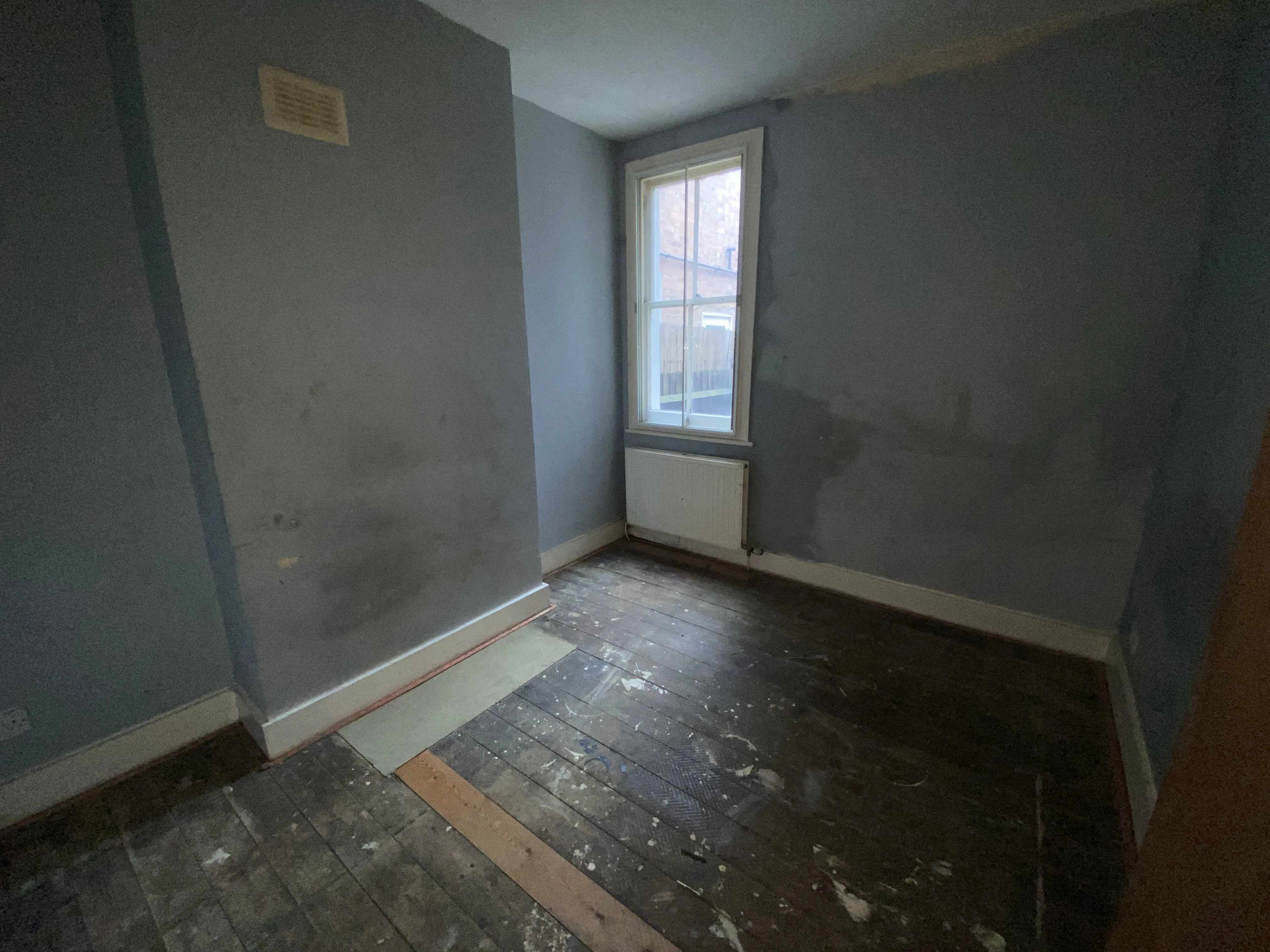 VACANT - Leasehold Self Contained Ground Floor Flat