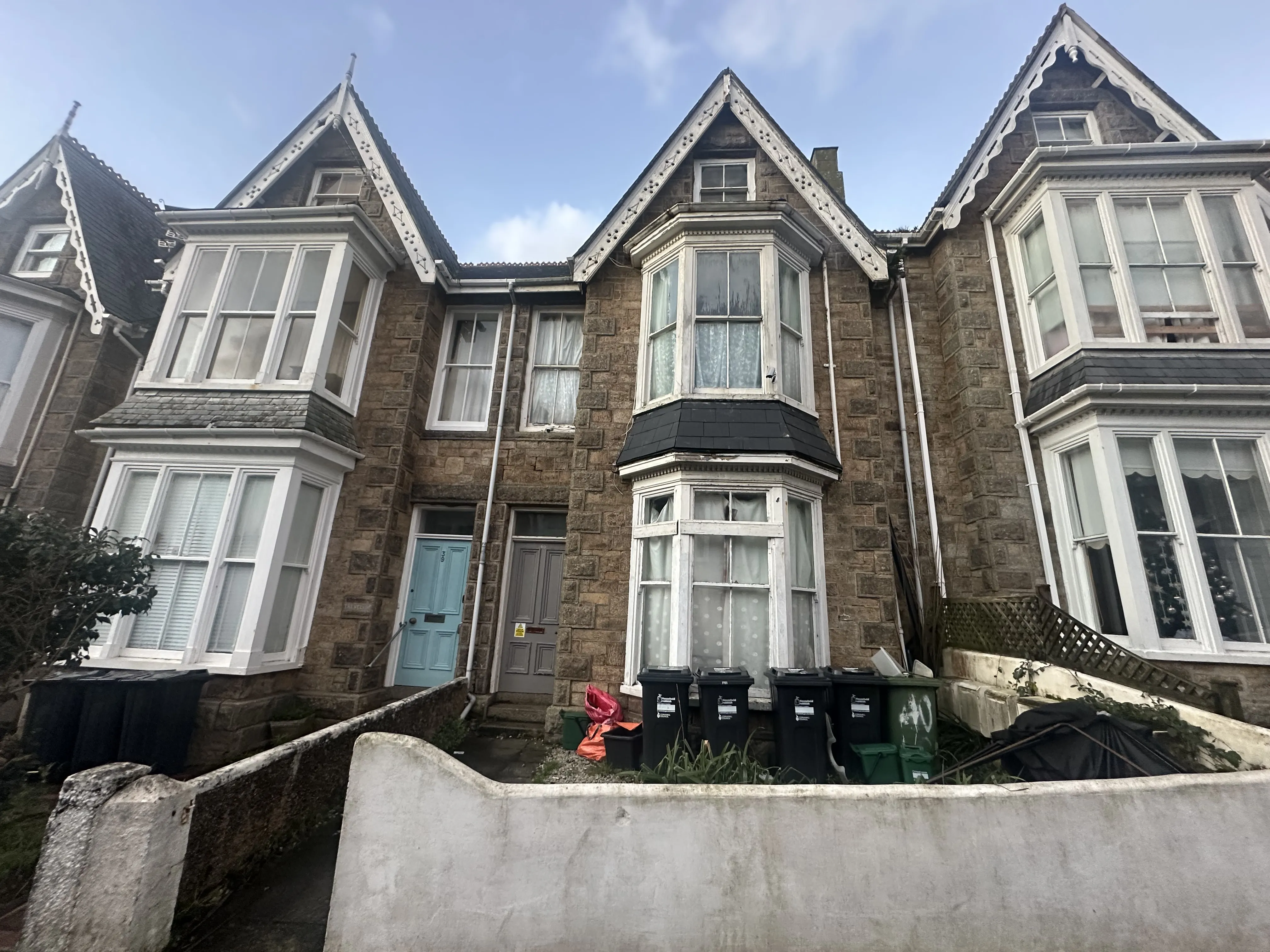 INVESTMENT - Leasehold Self Contained Ground Floor Flat