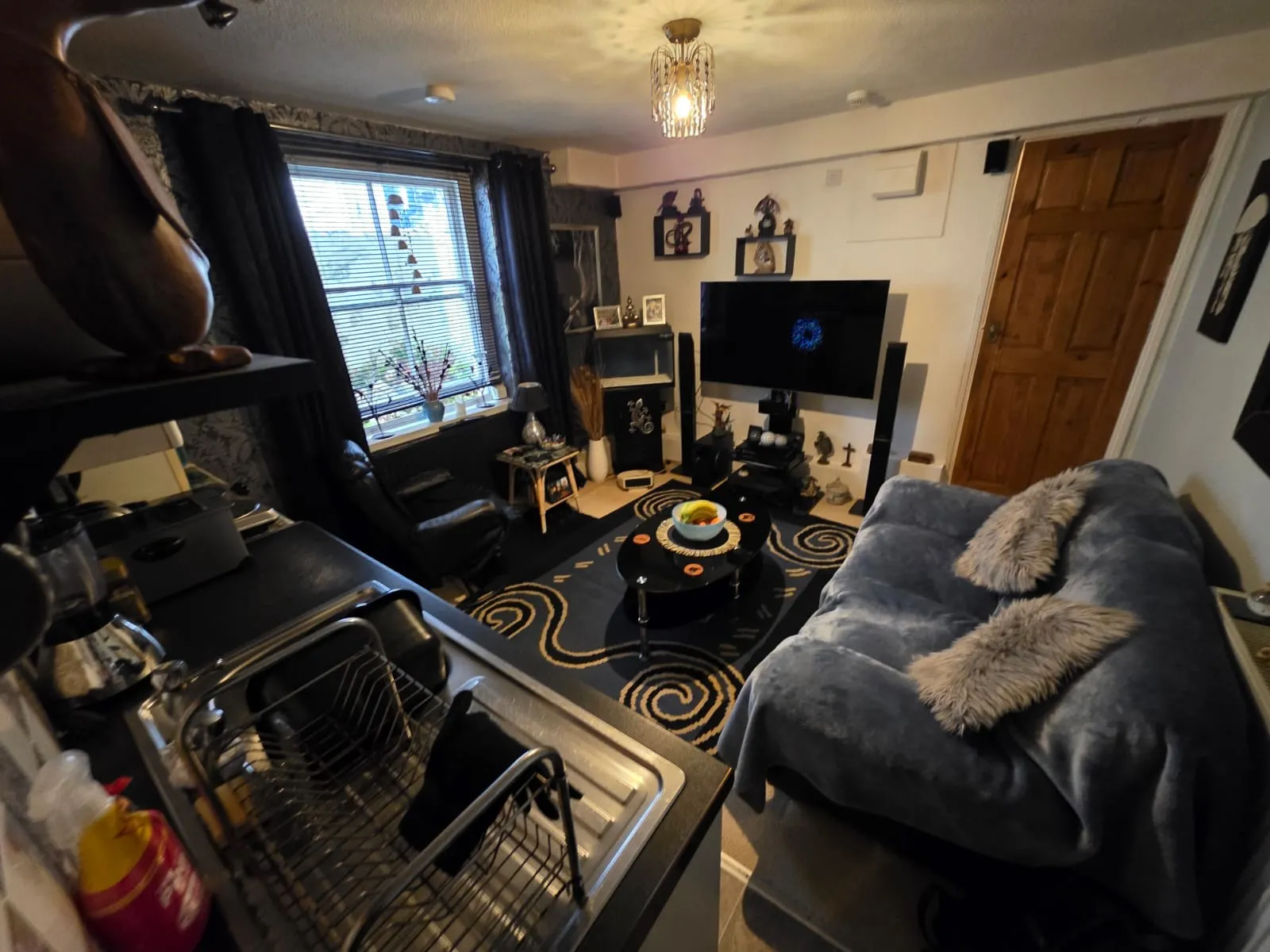 INVESTMENT - Leasehold Self Contained Ground Floor Flat