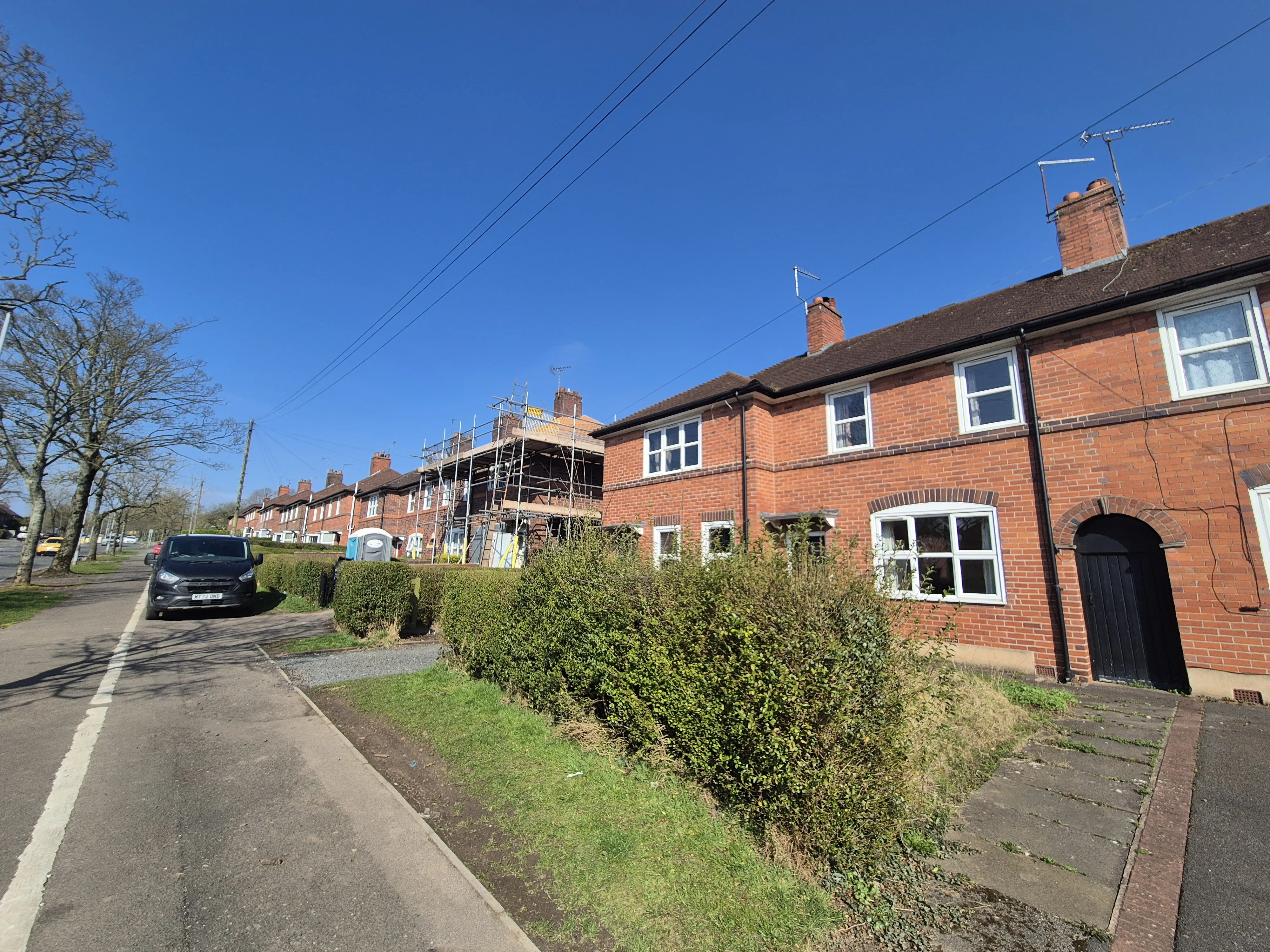 VACANT - Freehold Mid Terrace House