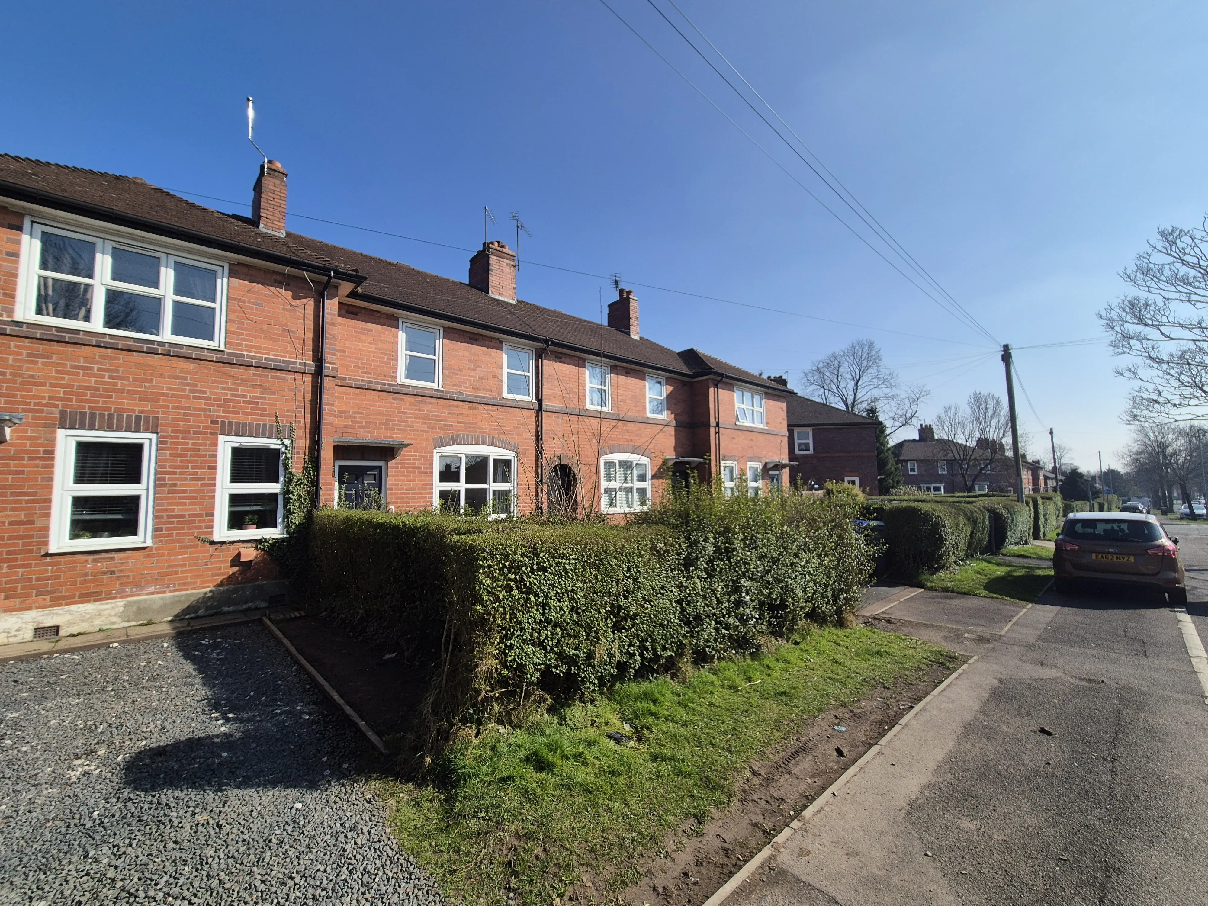 VACANT - Freehold Mid Terrace House