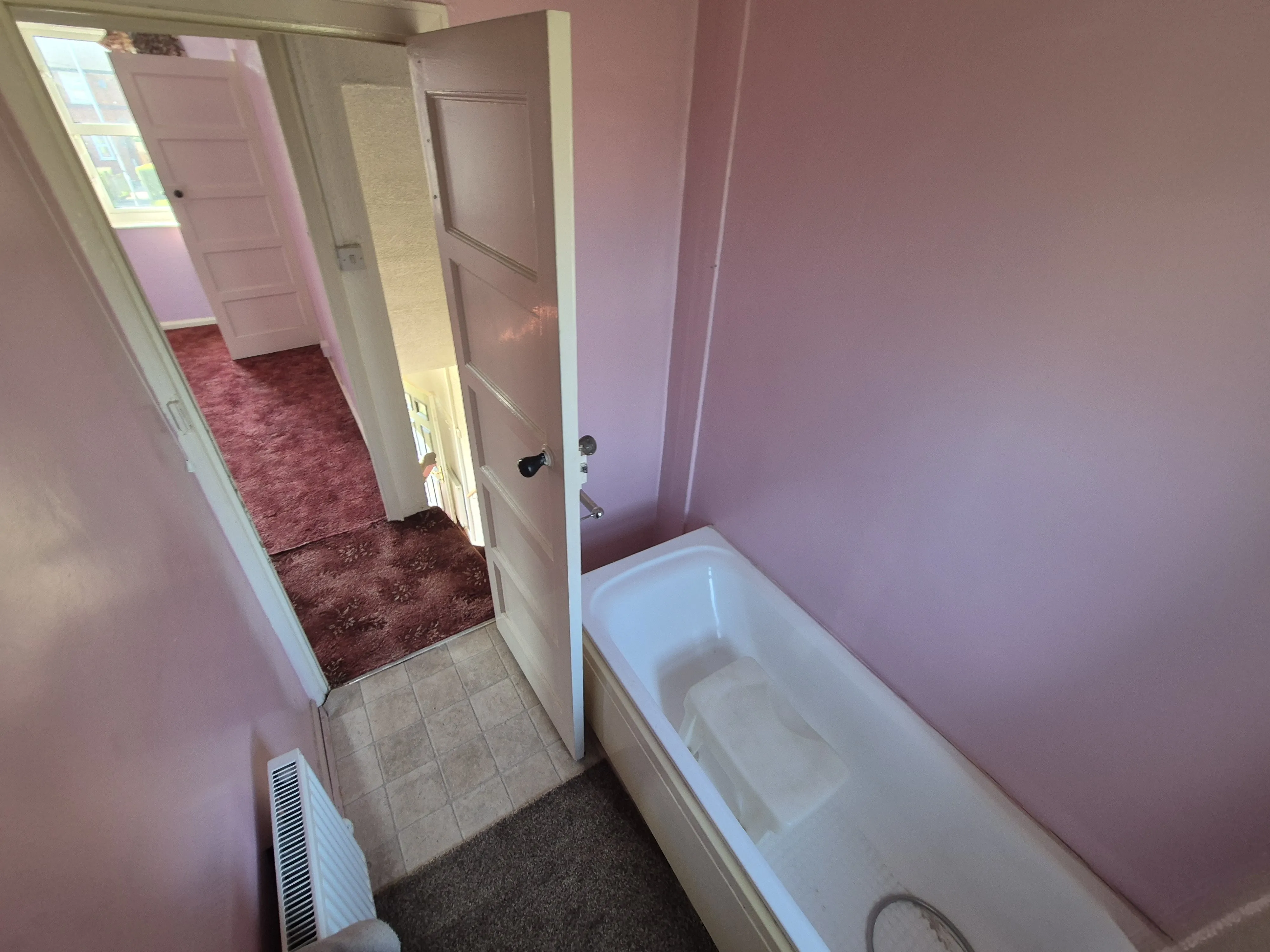 VACANT - Freehold Mid Terrace House