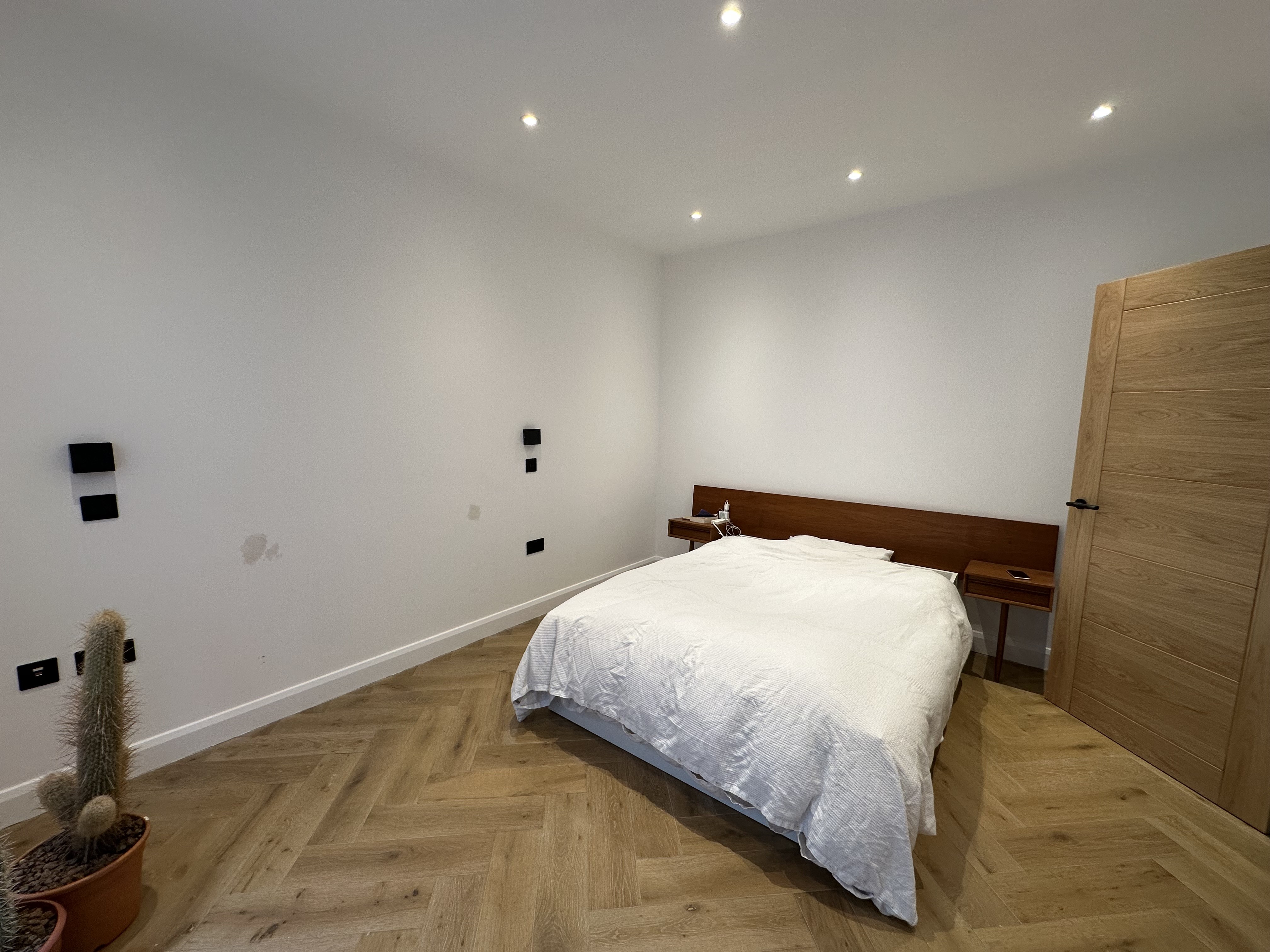INVESTMENT -  Long Leasehold Self Contained Purpose Built Lower Ground Floor Flat