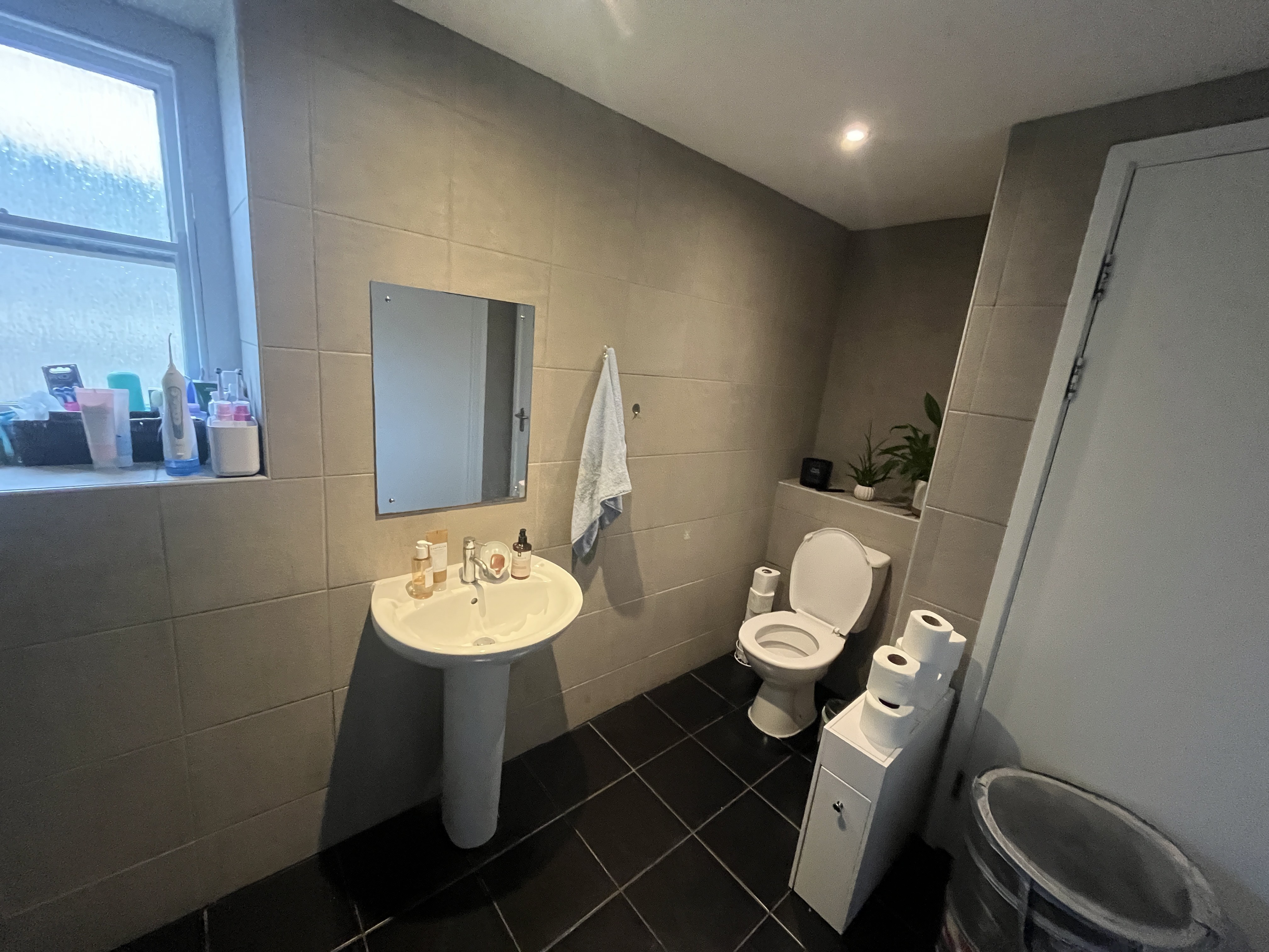 INVESTMENT - Leasehold Self Contained Second Floor Flat