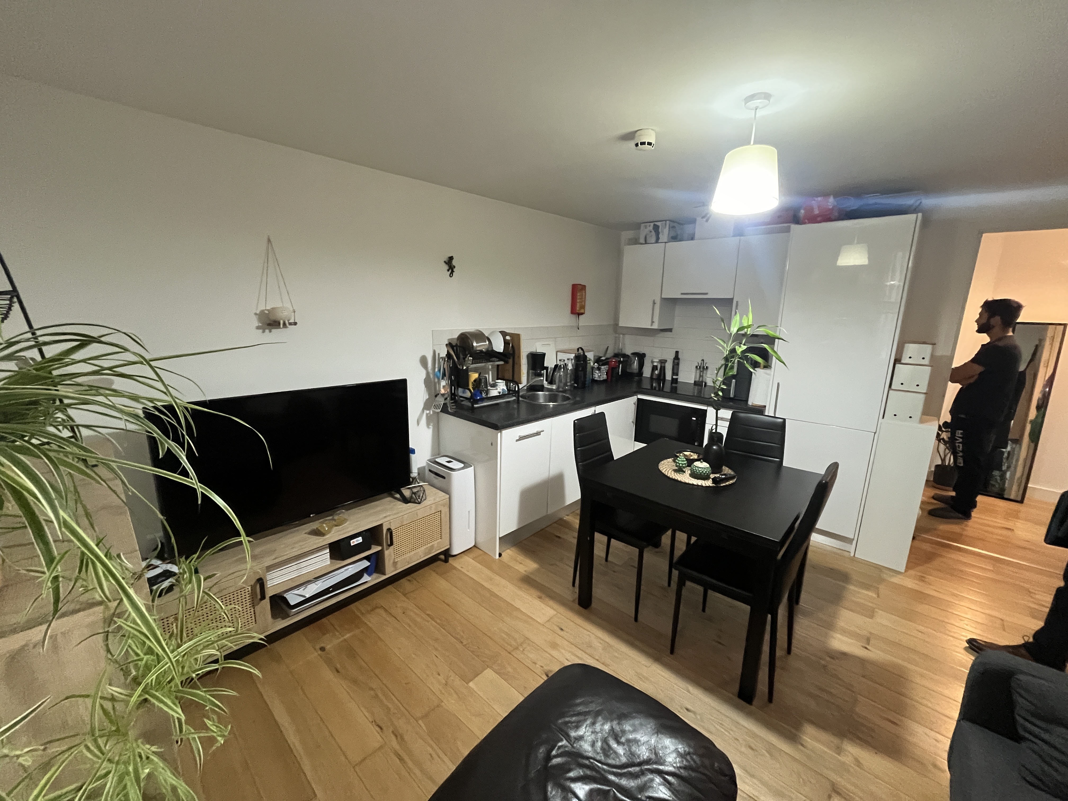 INVESTMENT - Leasehold Self Contained Second Floor Flat