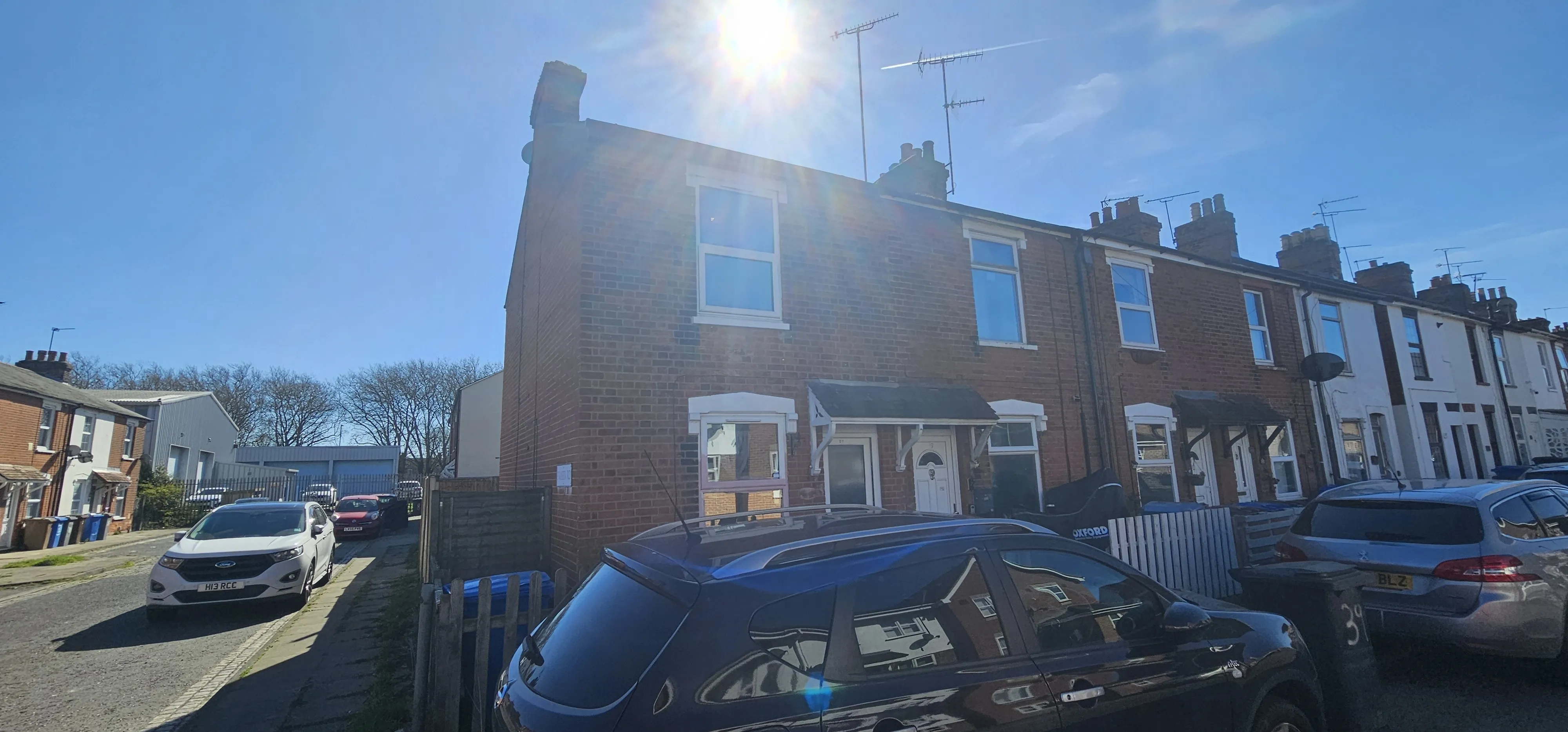VACANT - Freehold End of Terrace House