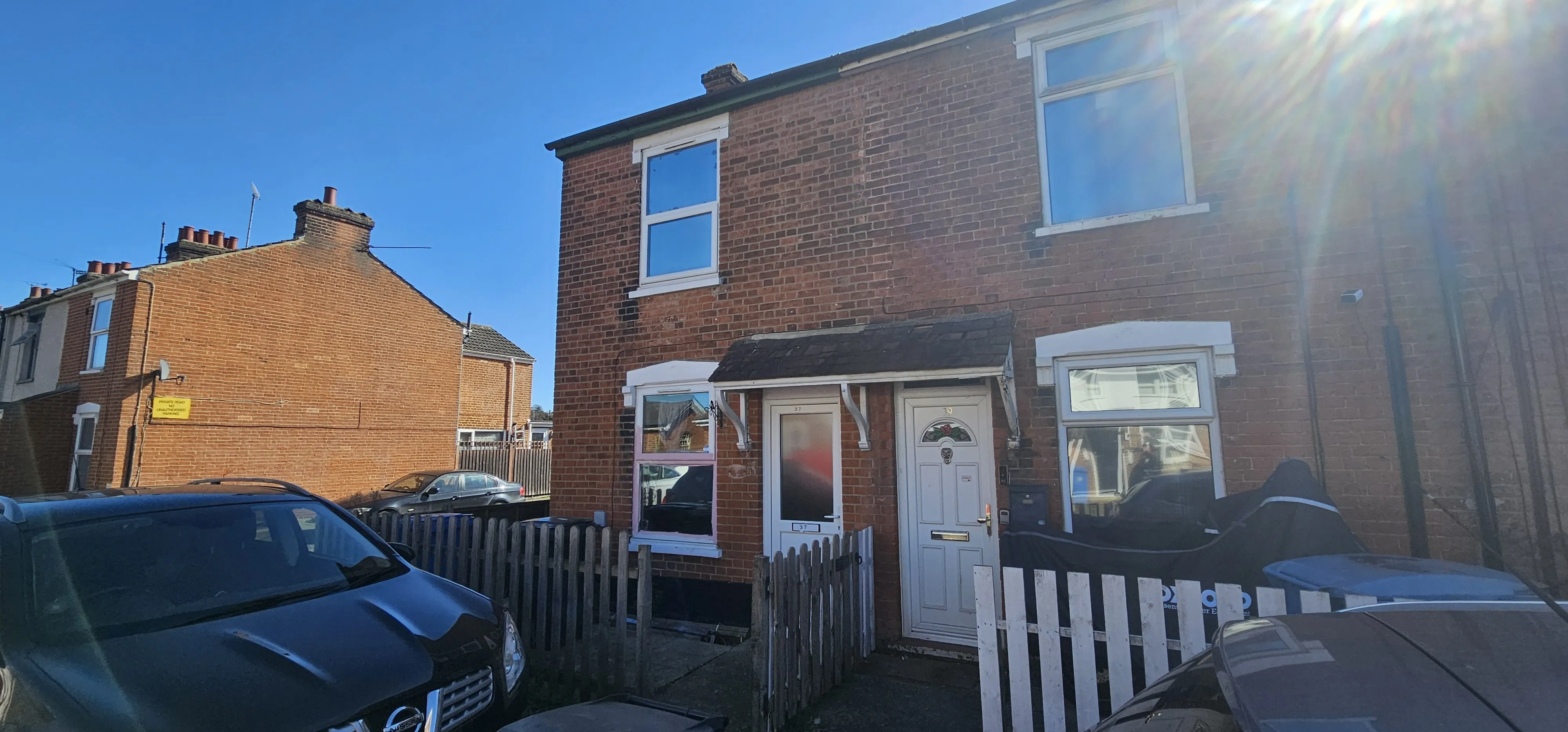 VACANT - Freehold End of Terrace House