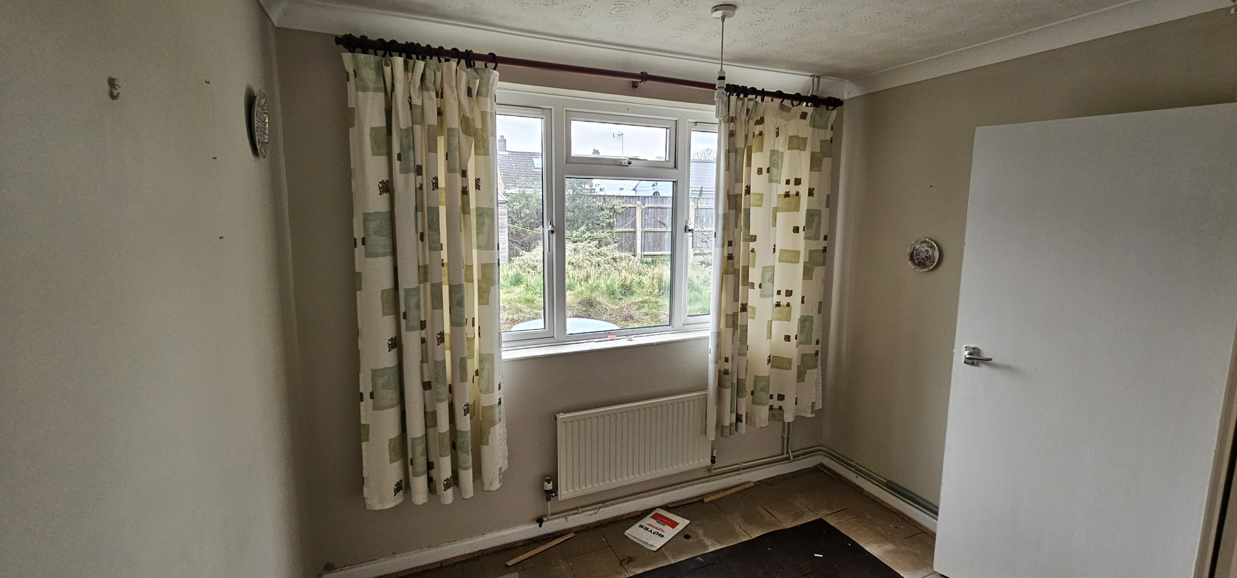 VACANT - Freehold Semi Detached Bungalow