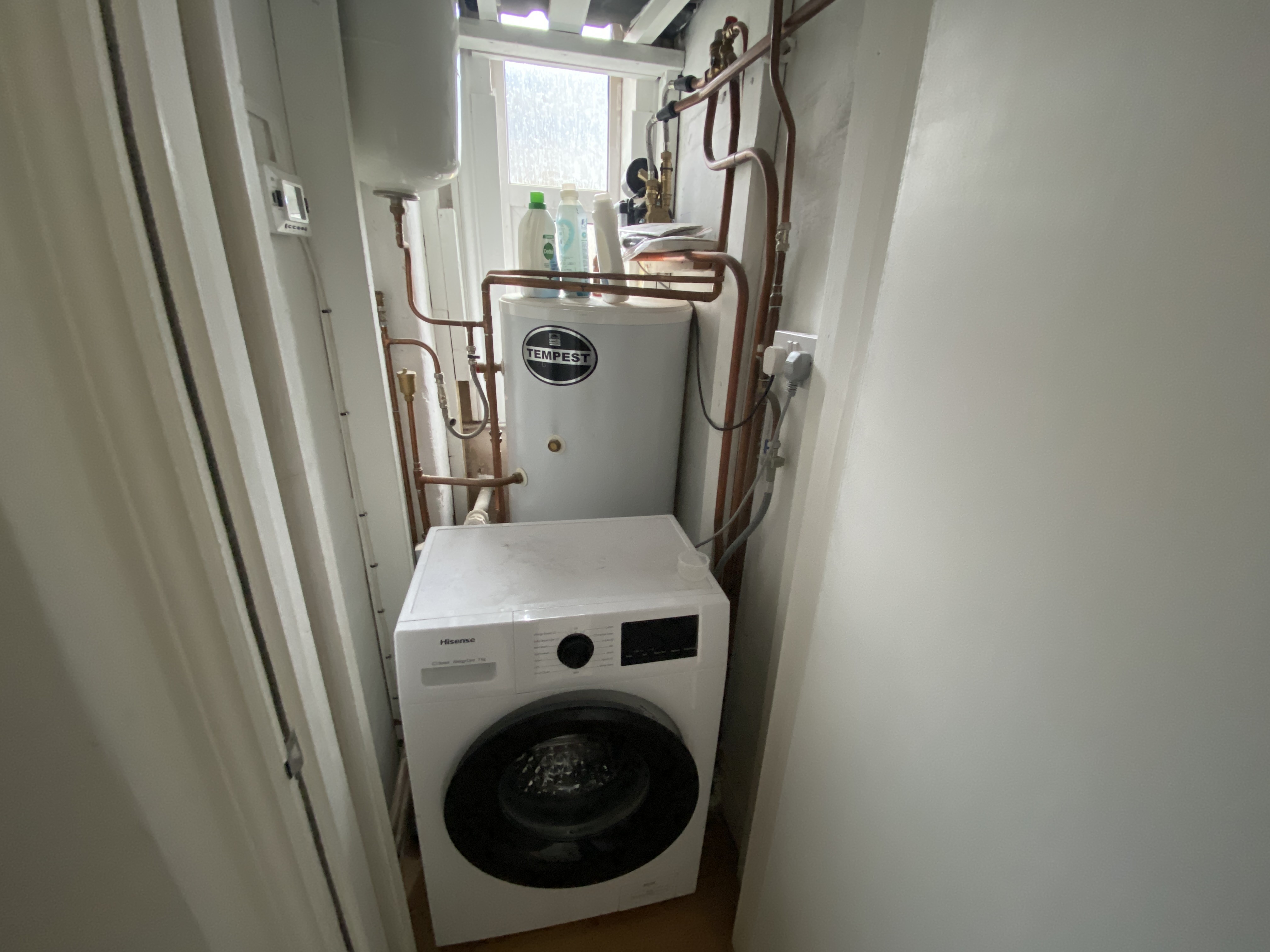 INVESTMENT - Freehold Mid Terrace Building