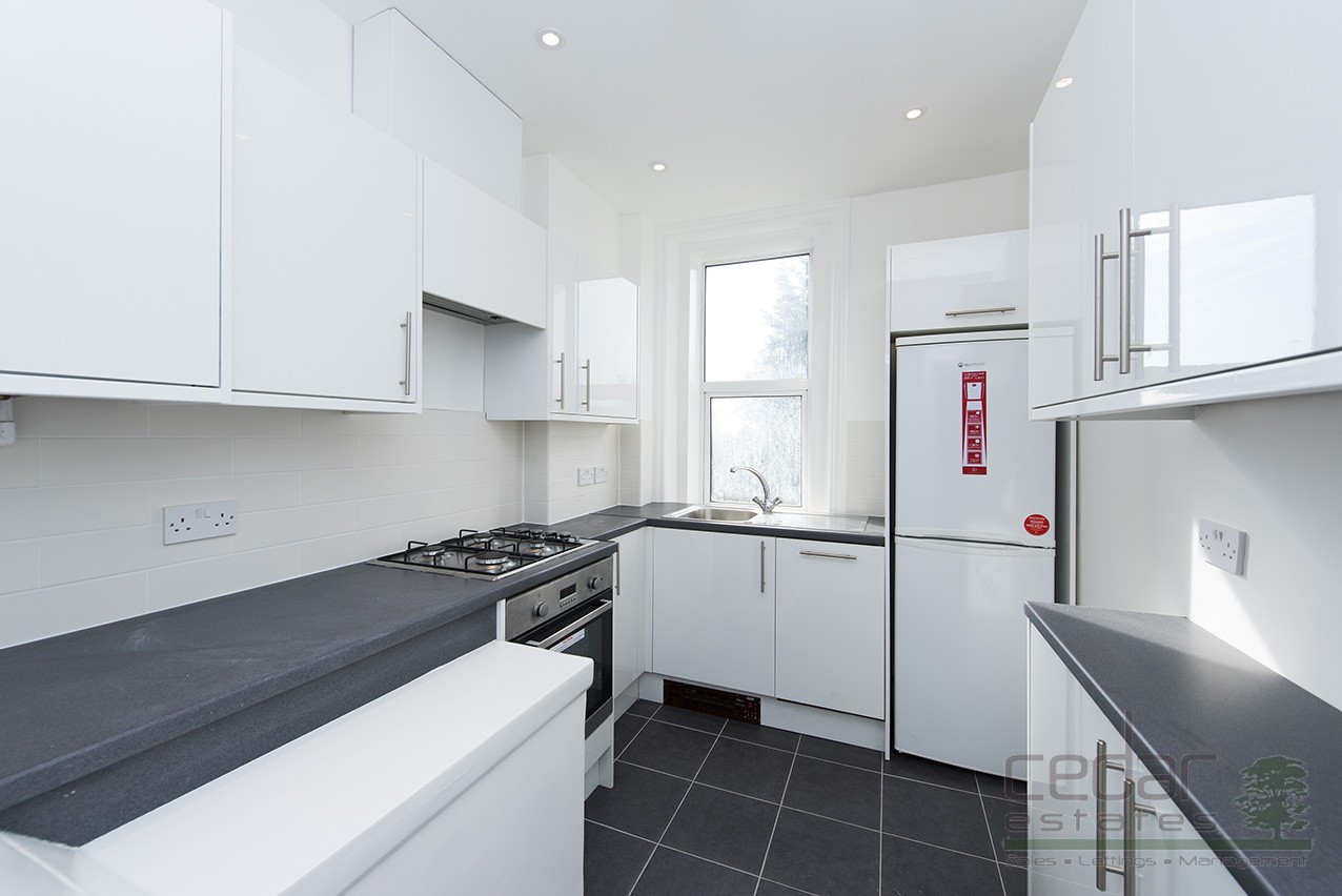 INVESTMENT - Freehold Mid Terrace Building
