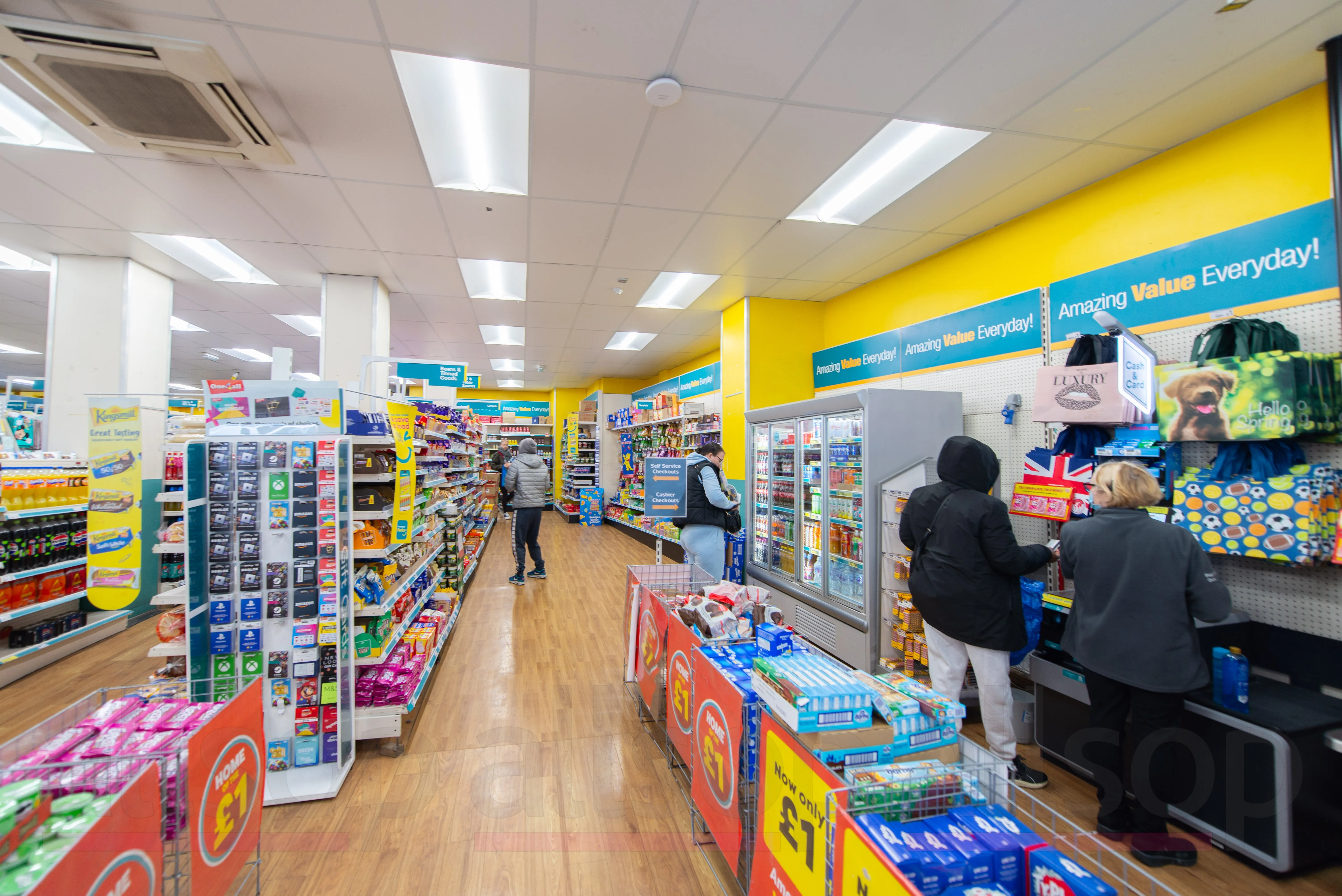 Large Freehold Shop Investment