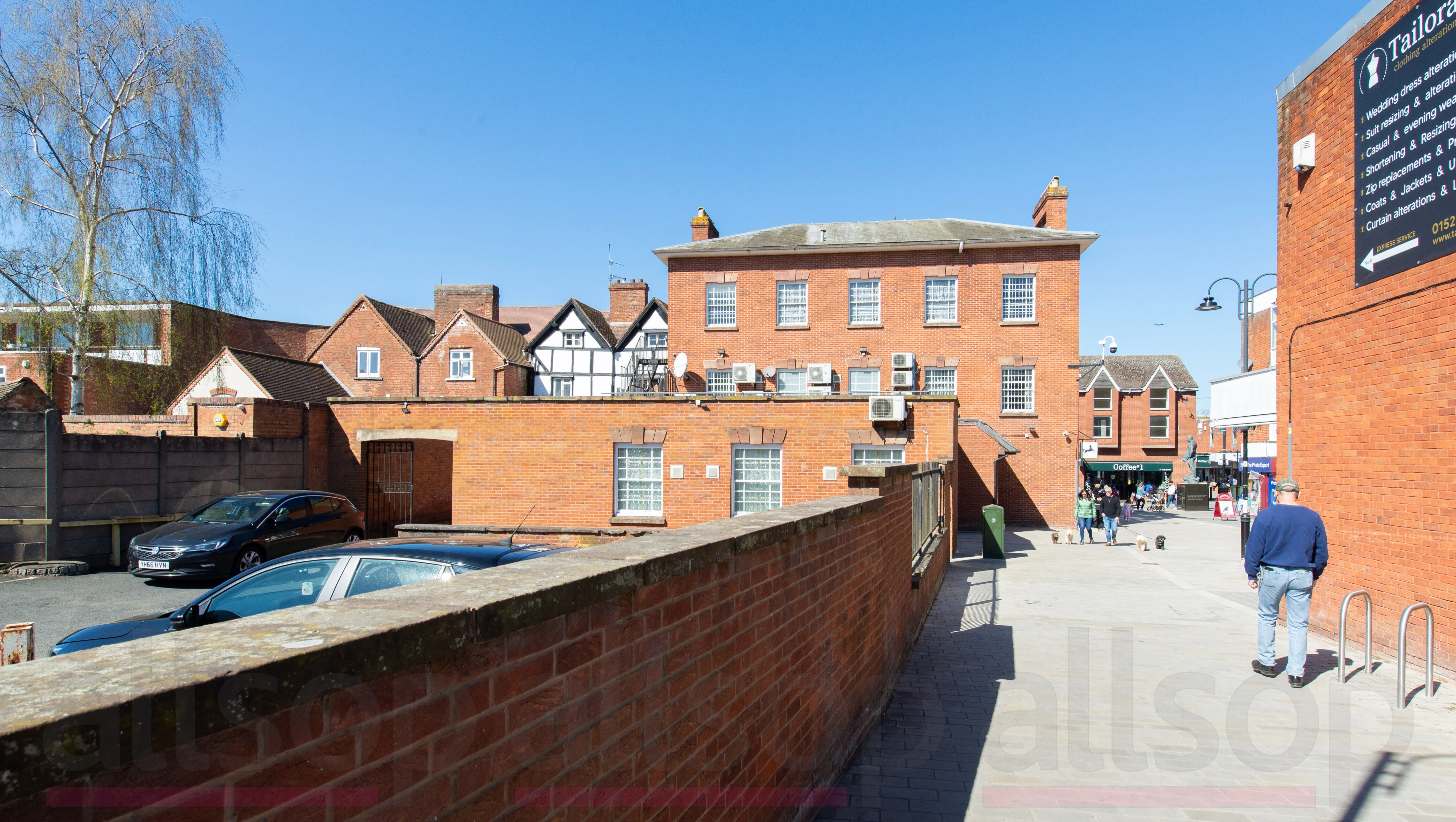Freehold Town Centre Bank Investment