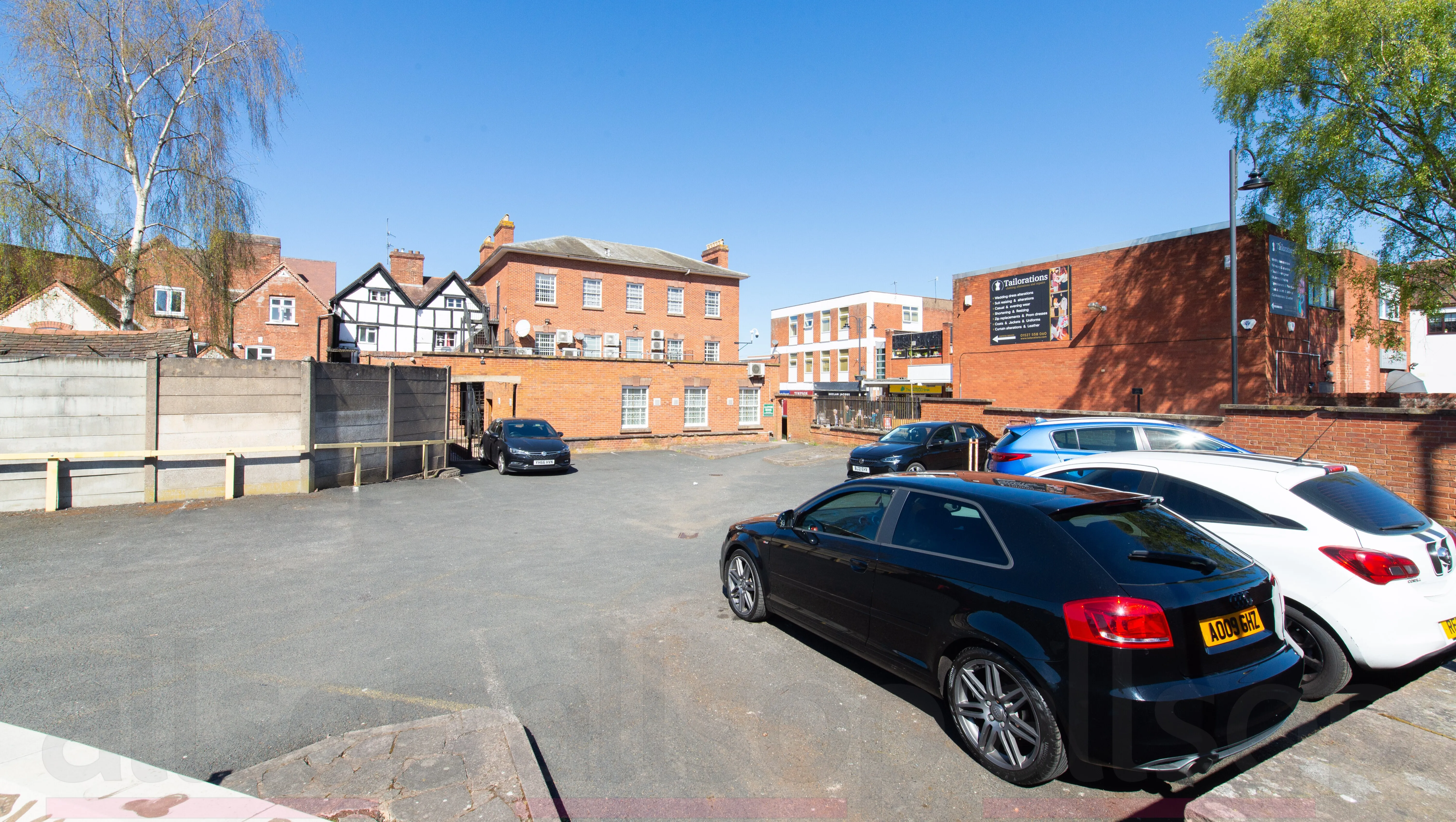 Freehold Town Centre Bank Investment