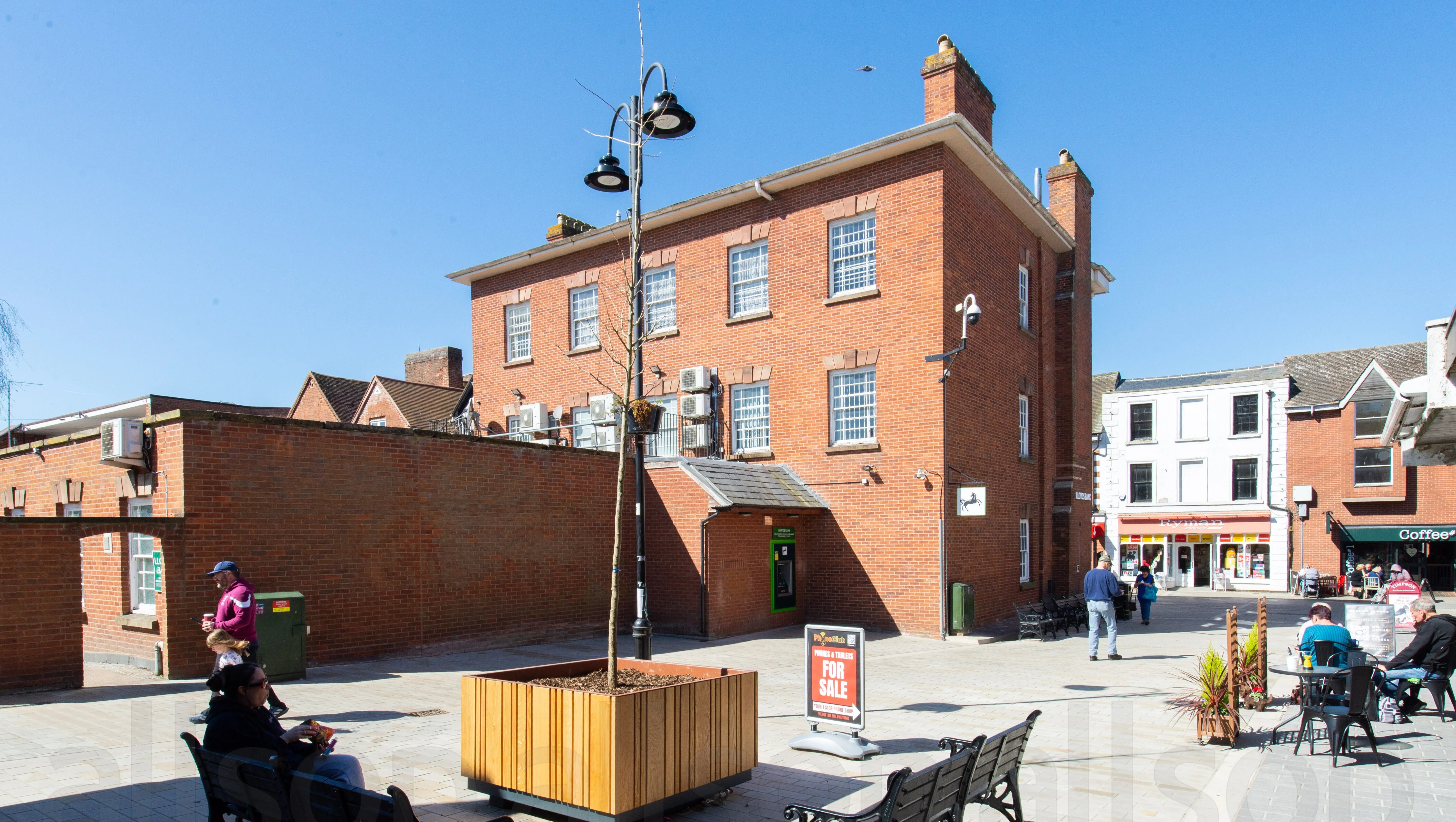 Freehold Town Centre Bank Investment