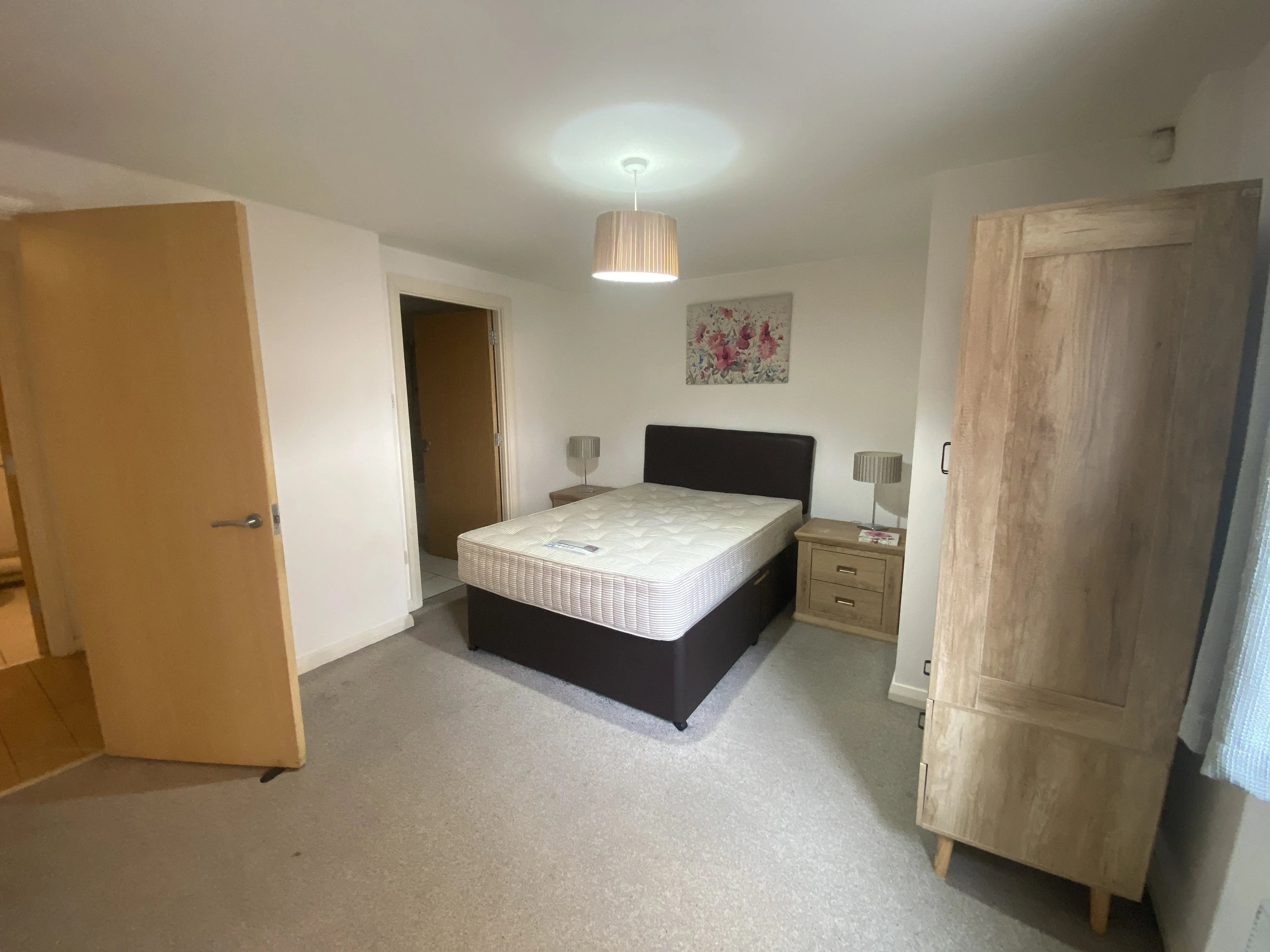 VACANT - Leasehold Self Contained First Floor Flat with Parking