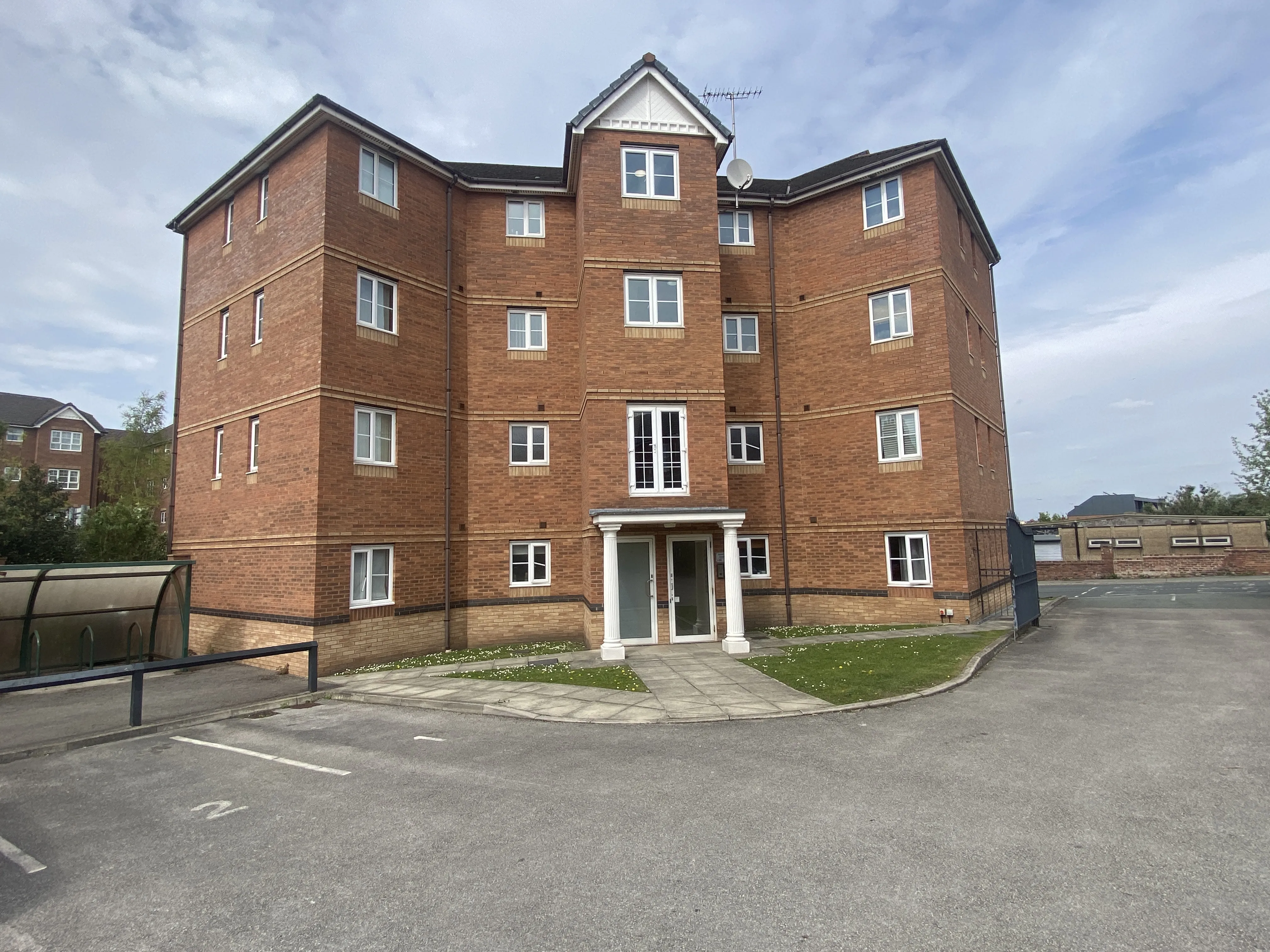 INVESTMENT - Leasehold Self Contained Second Floor Flat