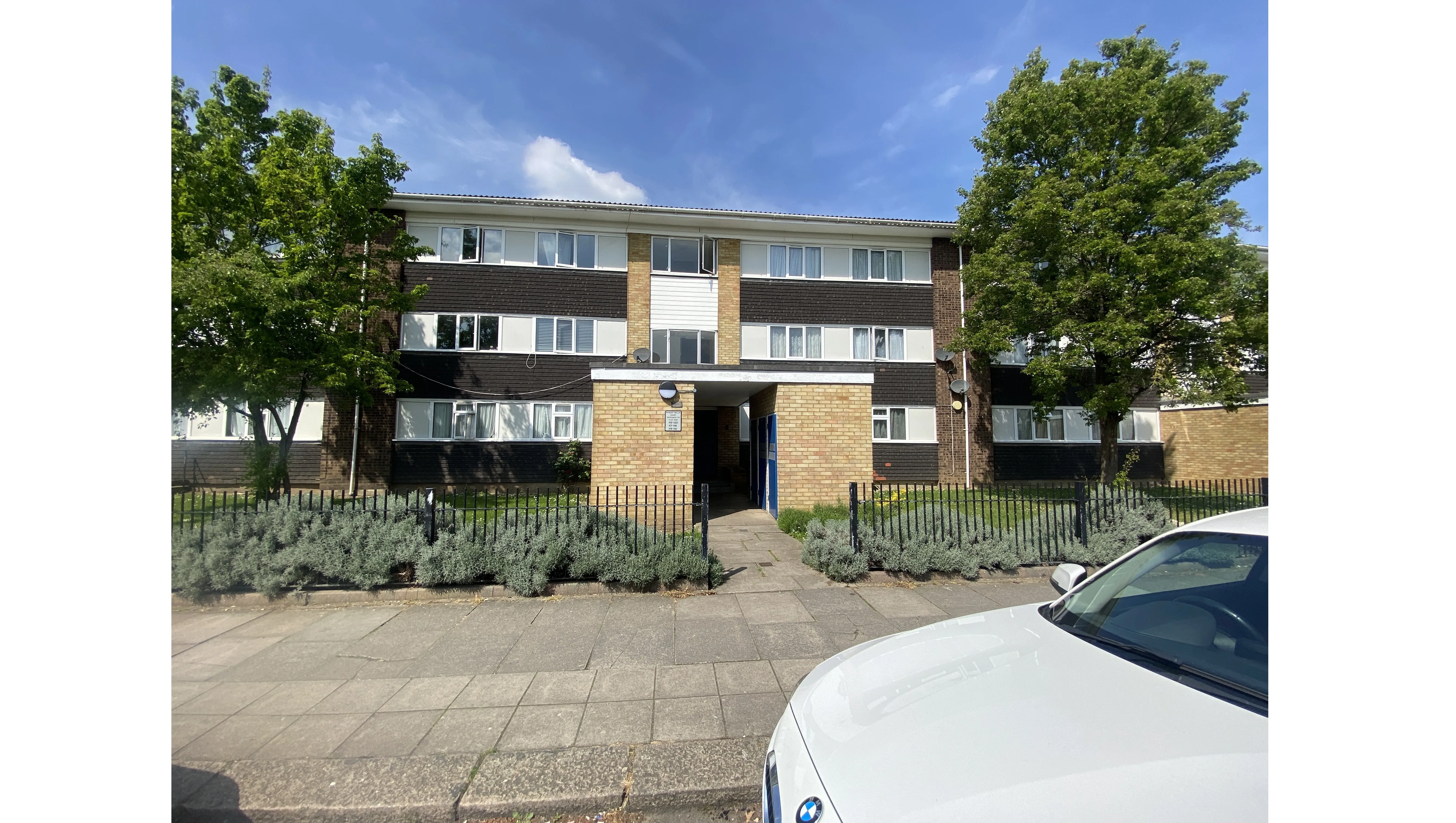 VACANT - Leasehold Self Contained Ground Floor Flat