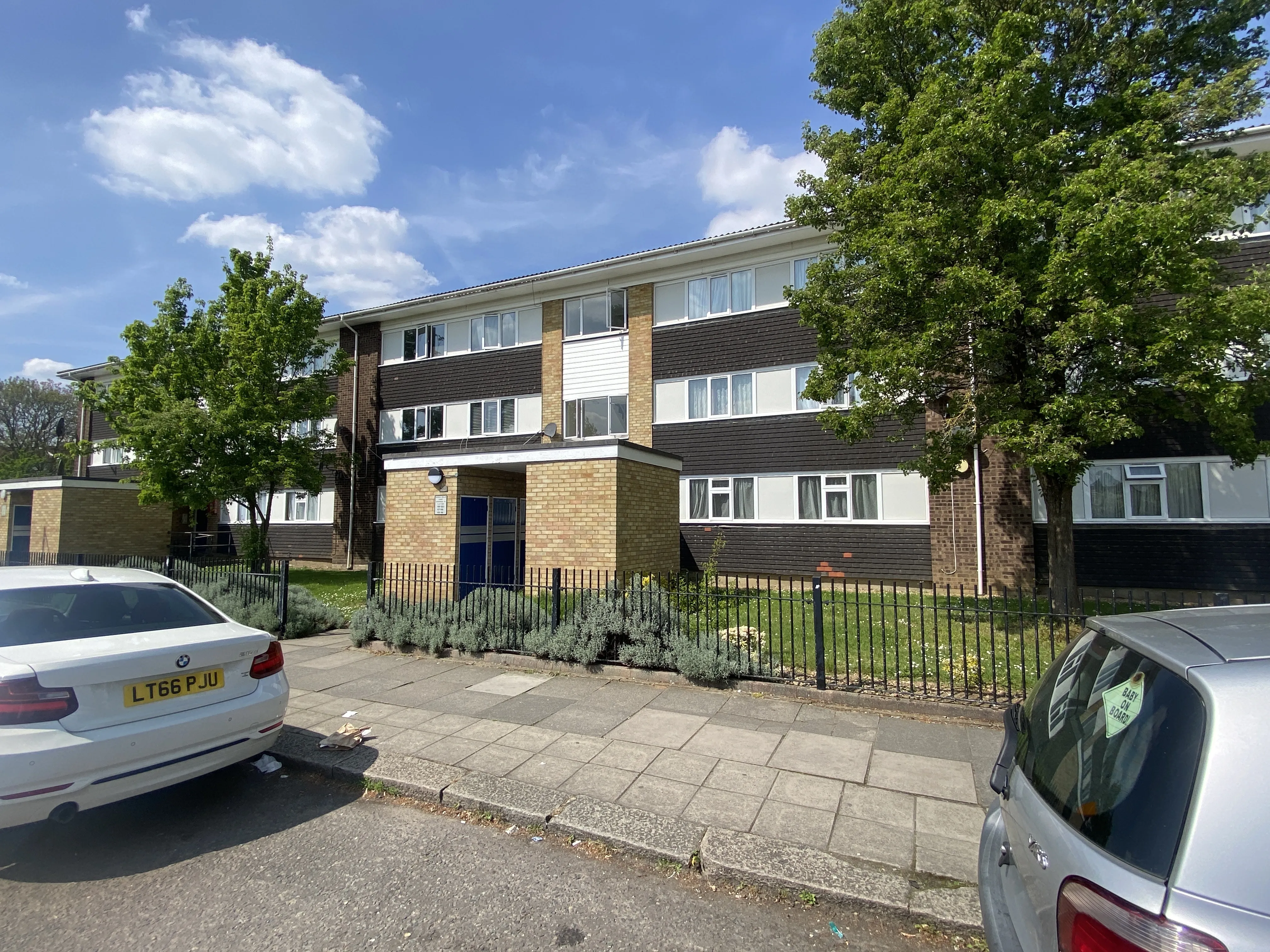 VACANT - Leasehold Self Contained Ground Floor Flat