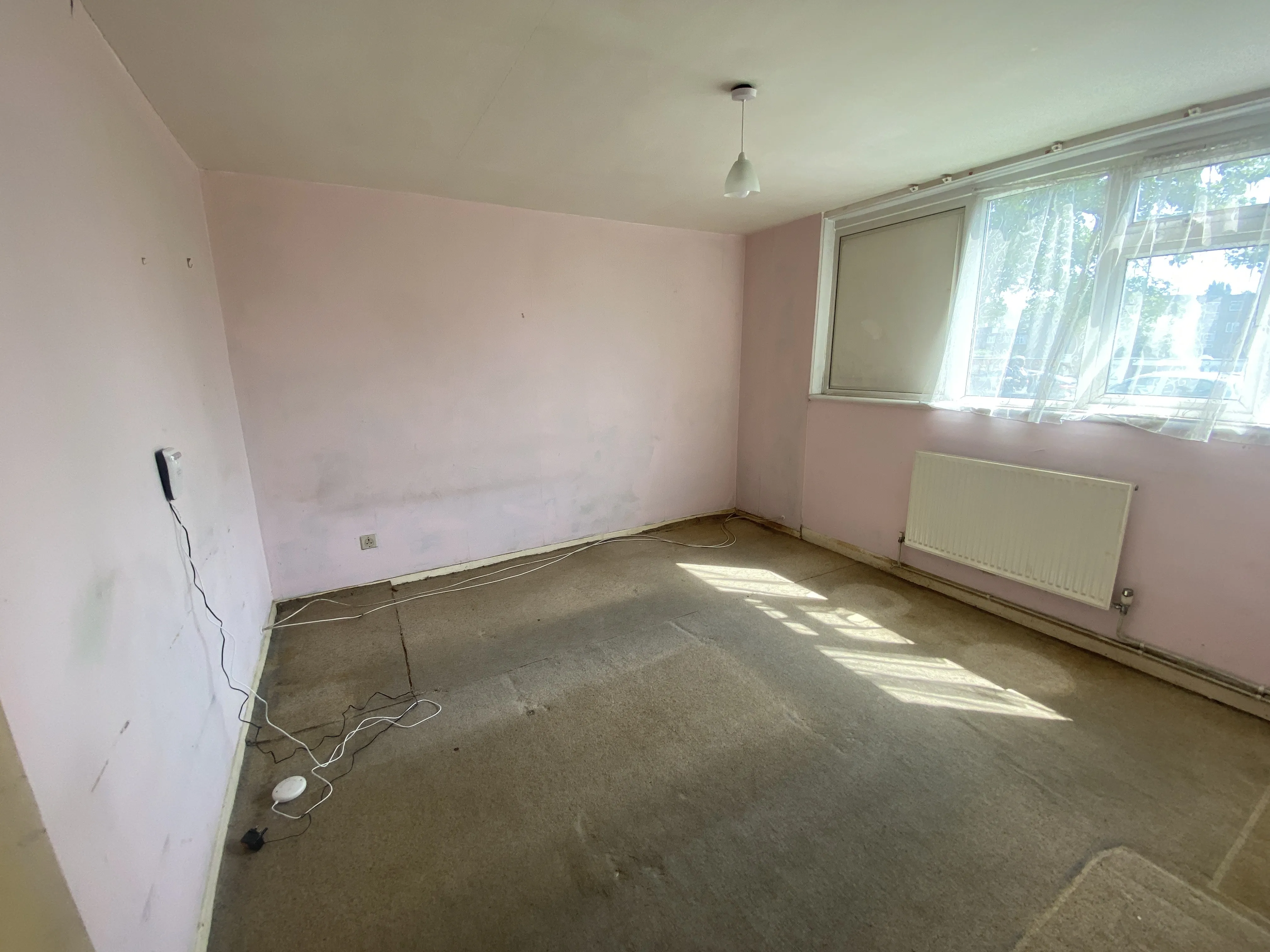 VACANT - Leasehold Self Contained Ground Floor Flat