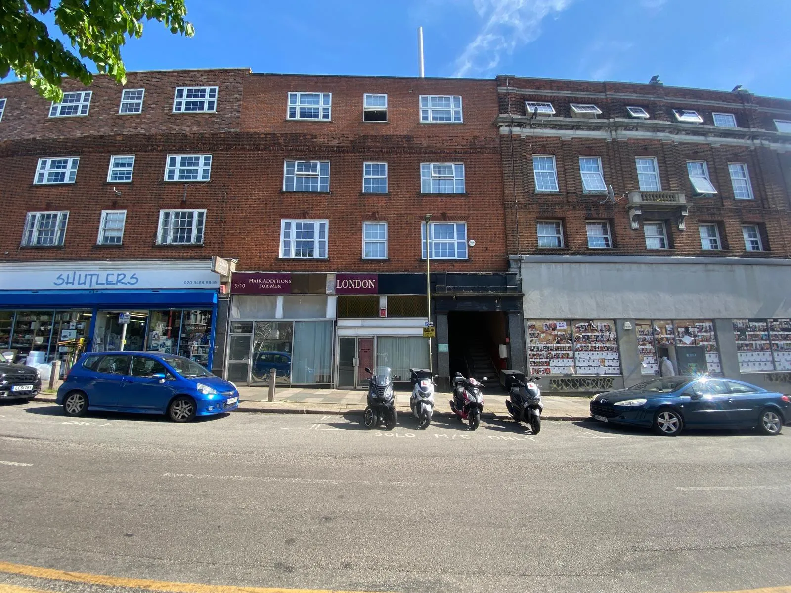 VACANT -  Long Leasehold Self Contained Purpose Built First Floor Flat