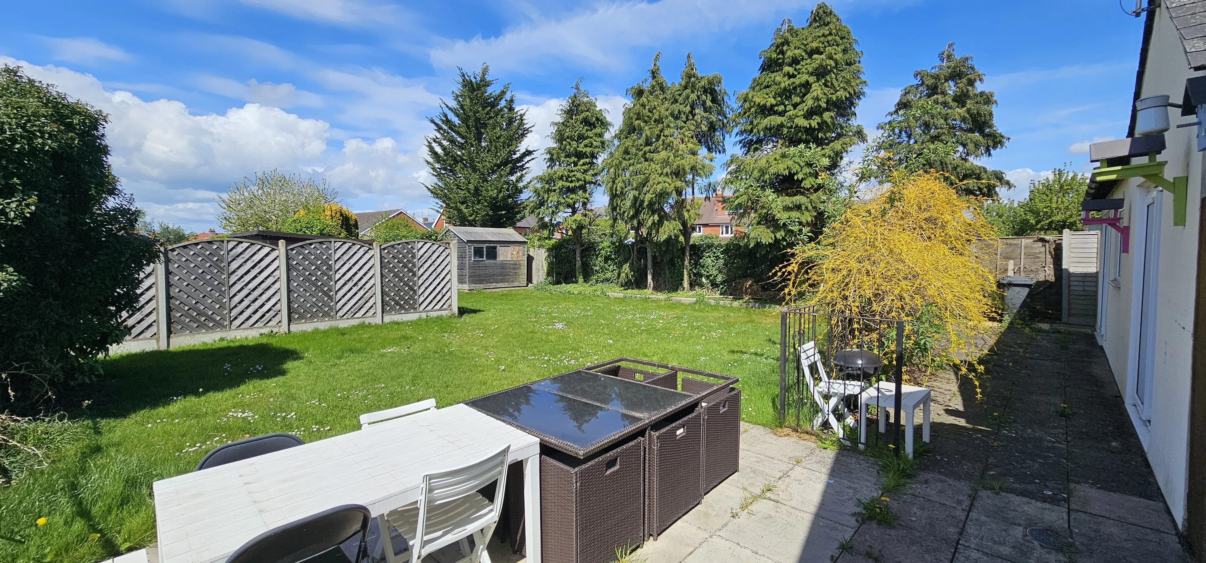 VACANT - Freehold Detached Former Care Home