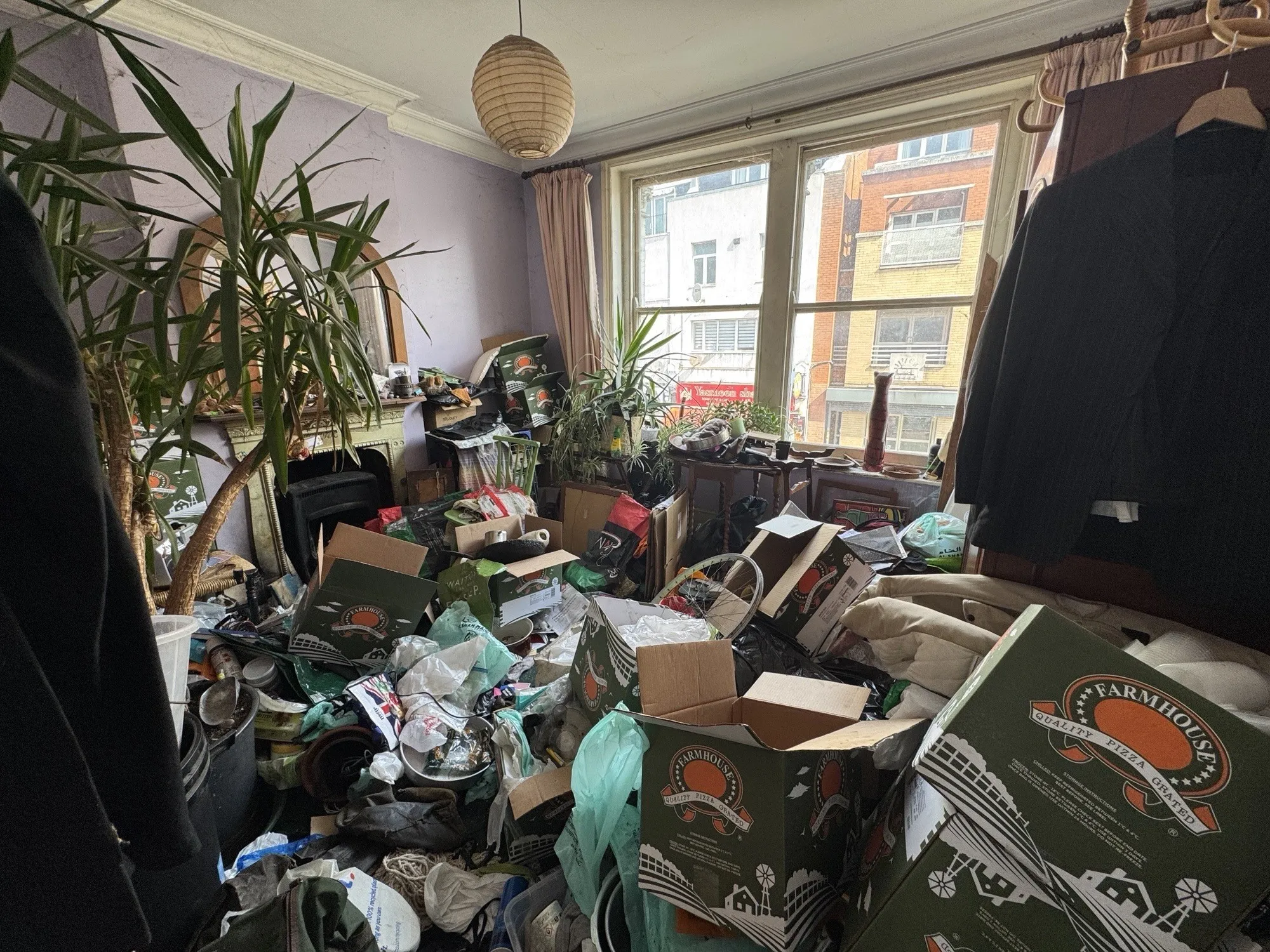 VACANT - Freehold Mid Terraced Building