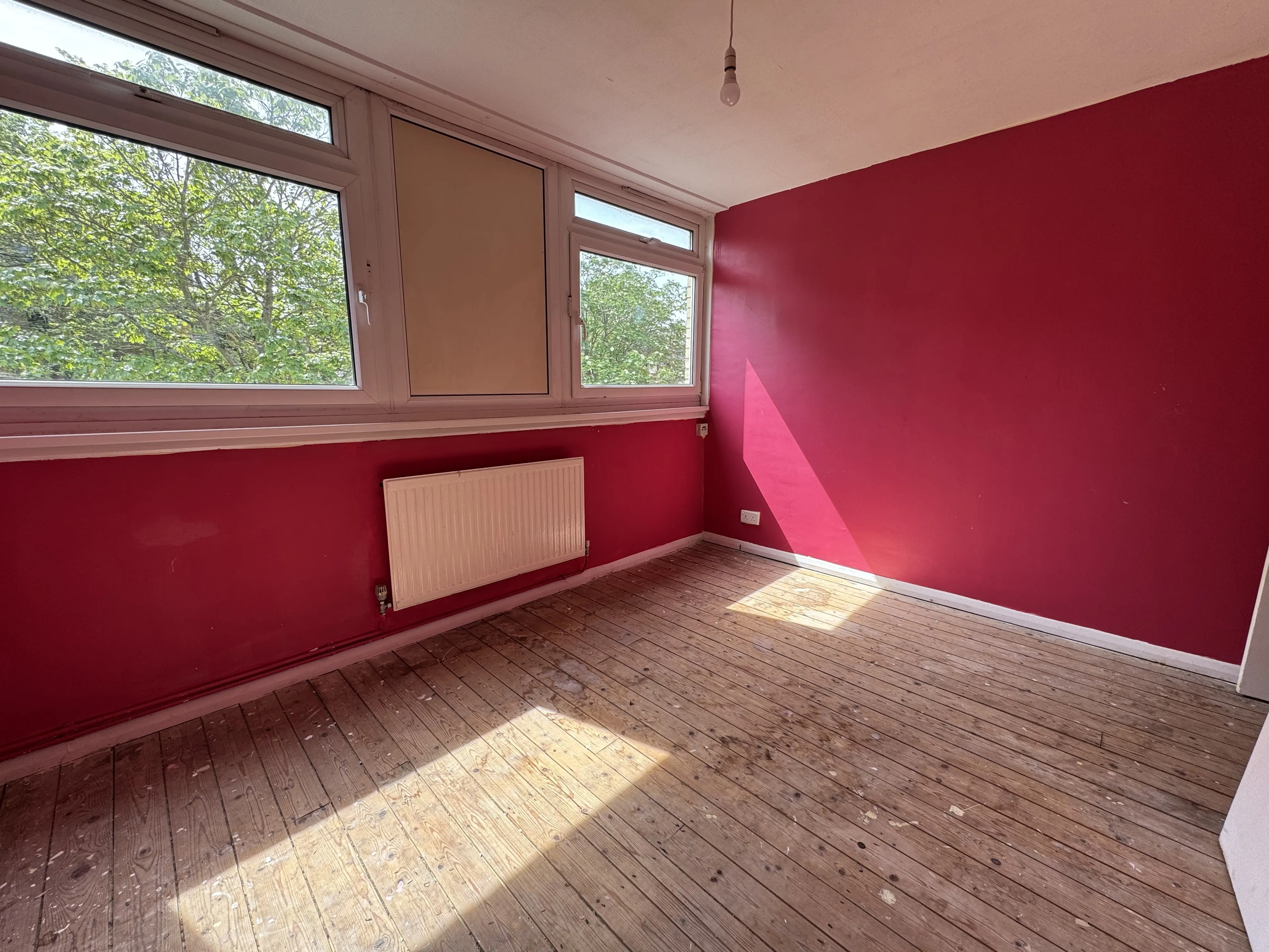 VACANT - Leasehold Self Contained Flat 