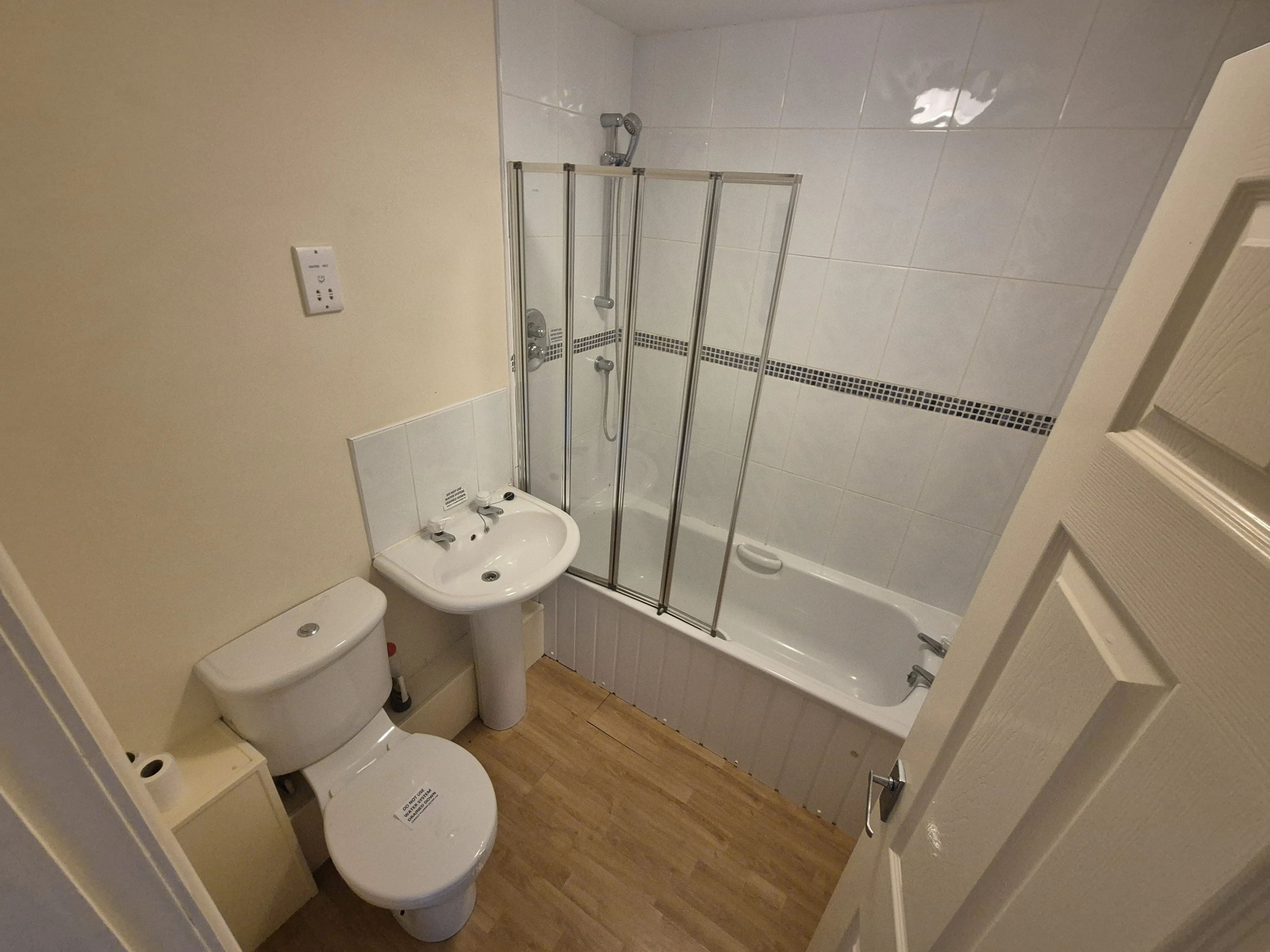 VACANT - Leasehold Self Contained Ground and First Floor Duplex Flat