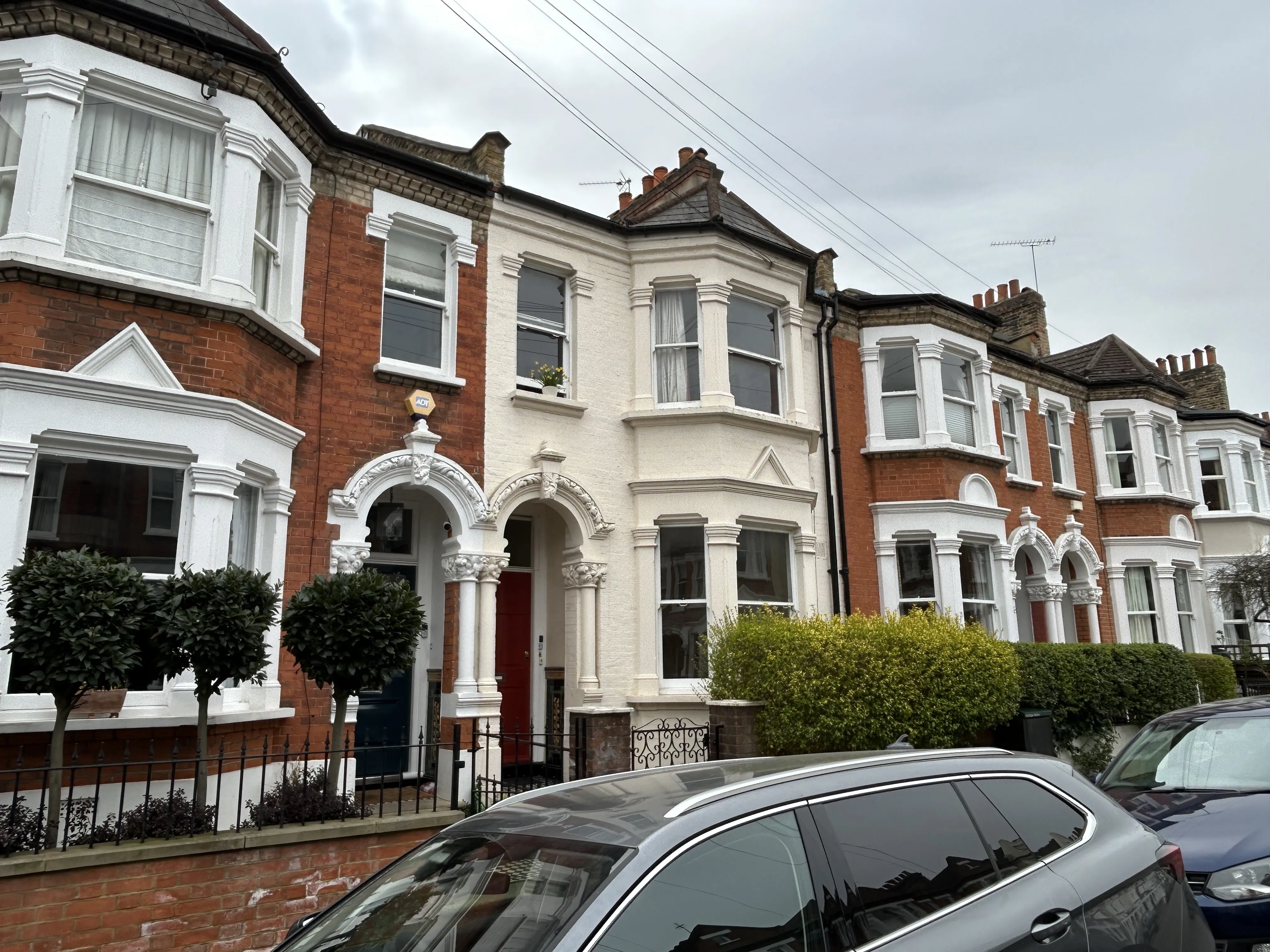 VACANT - Leasehold Self Contained Ground Floor Flat