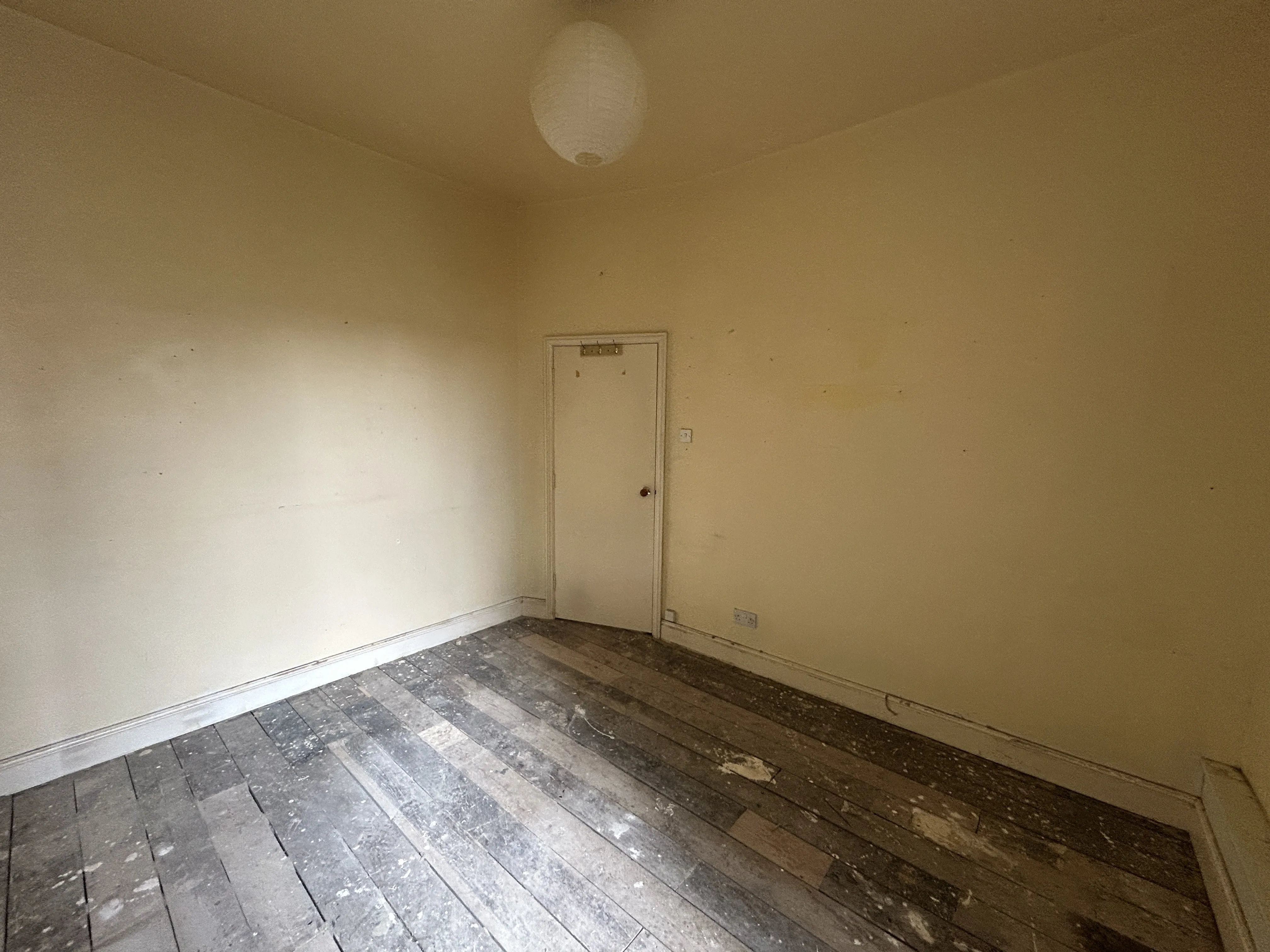 VACANT - Leasehold Self Contained Ground Floor Flat