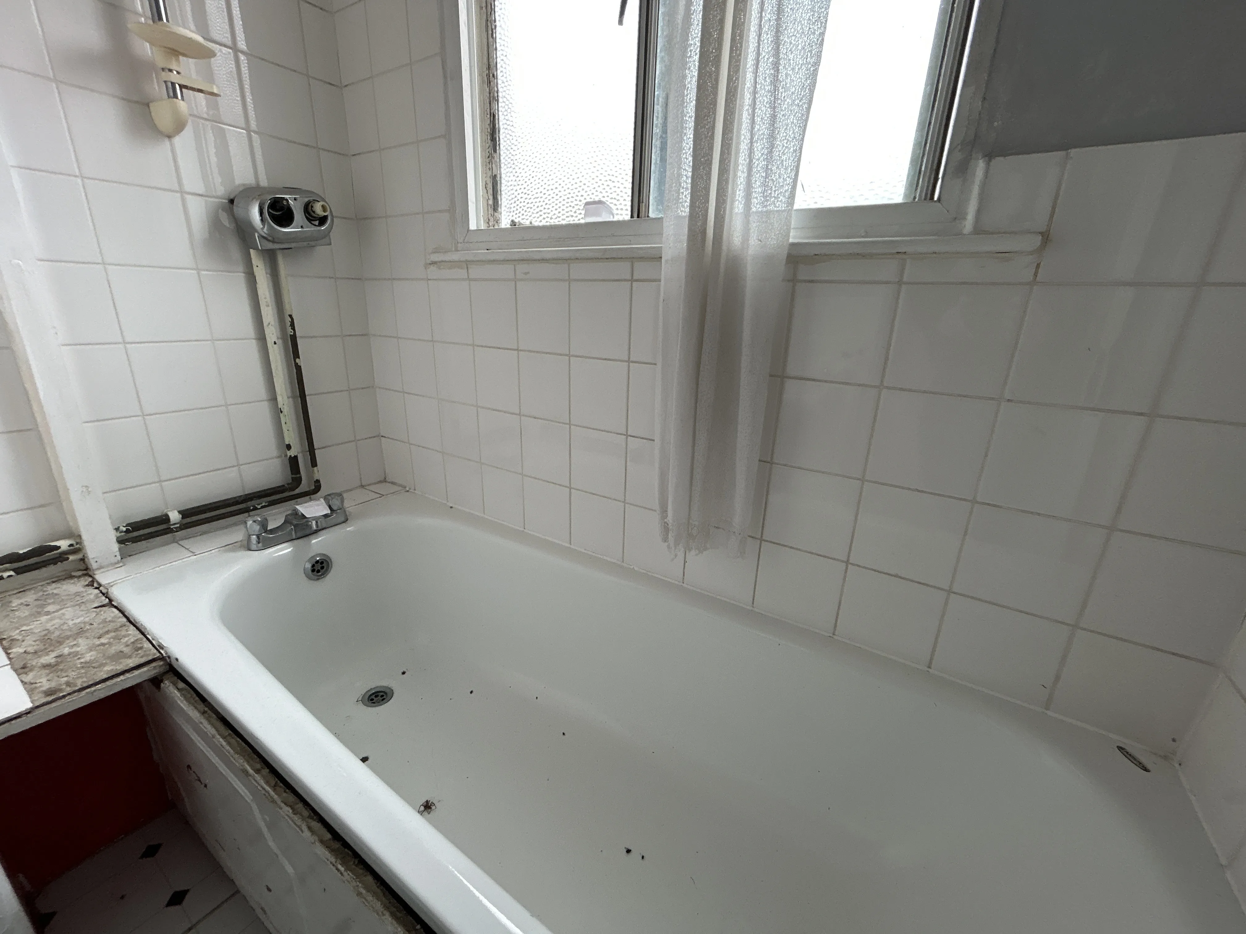 Leasehold Self Contained Second Floor Flat