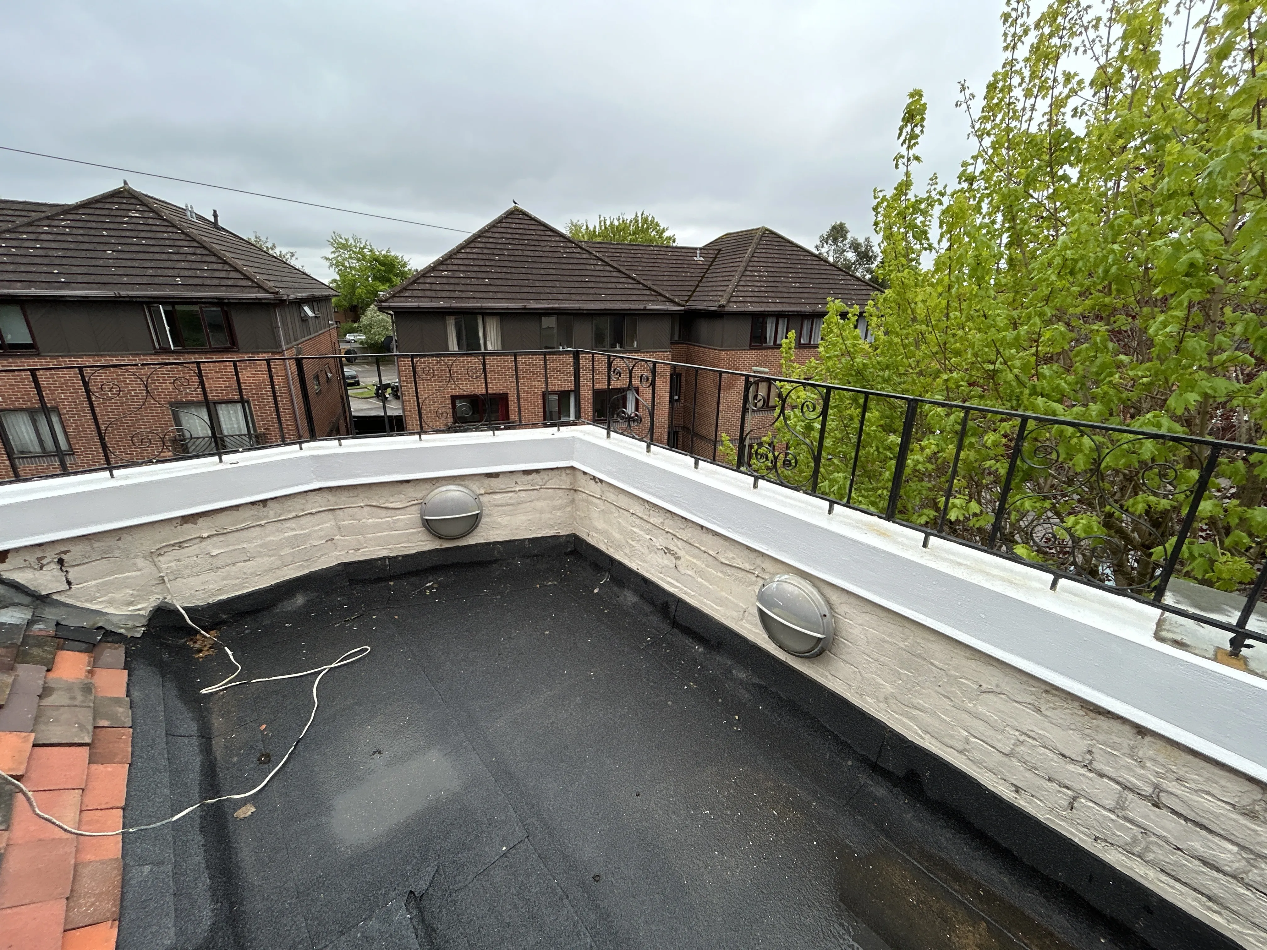 Leasehold Self Contained Second Floor Flat