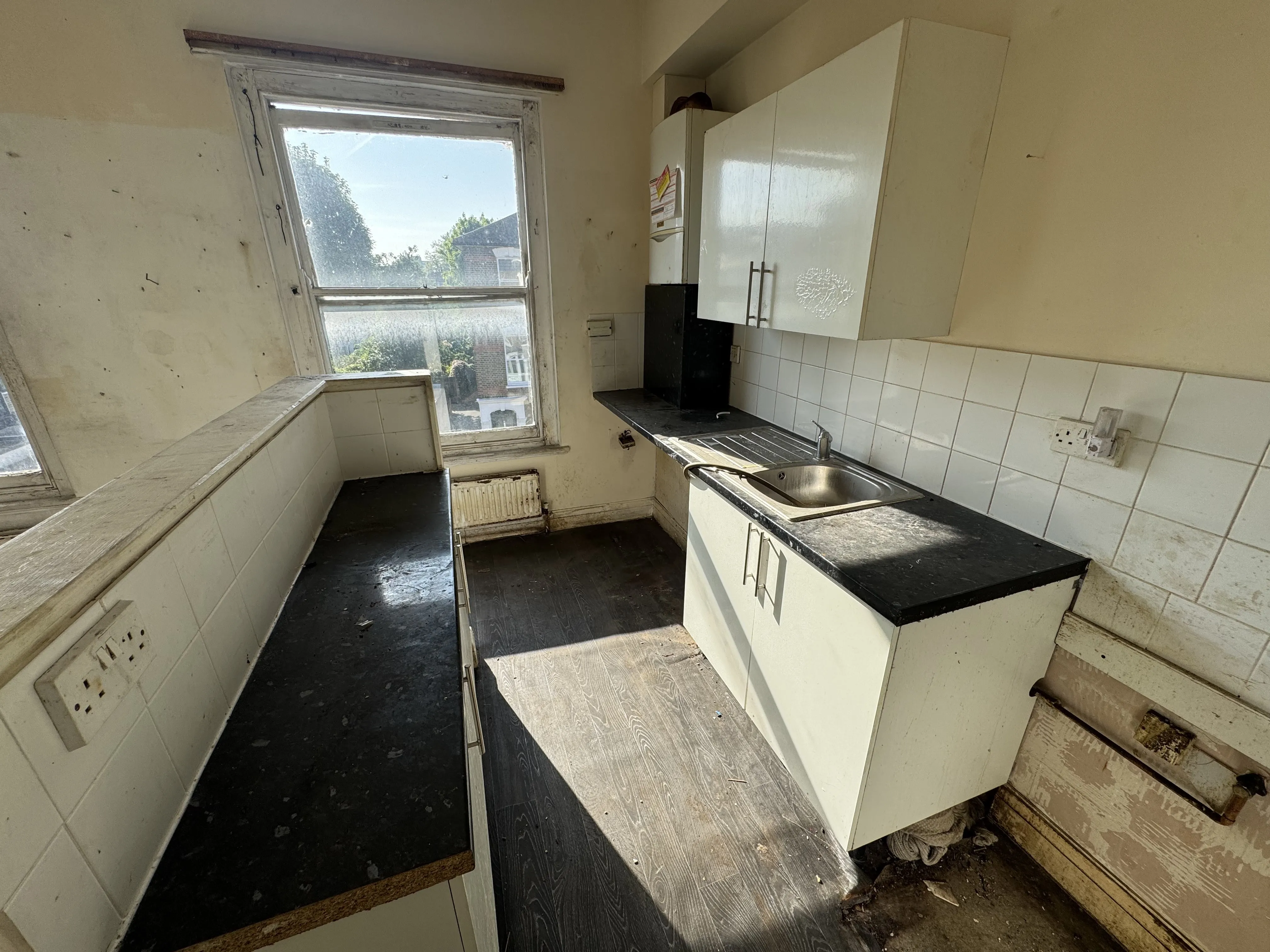 VACANT - Leasehold Self Contained Second Floor Flat