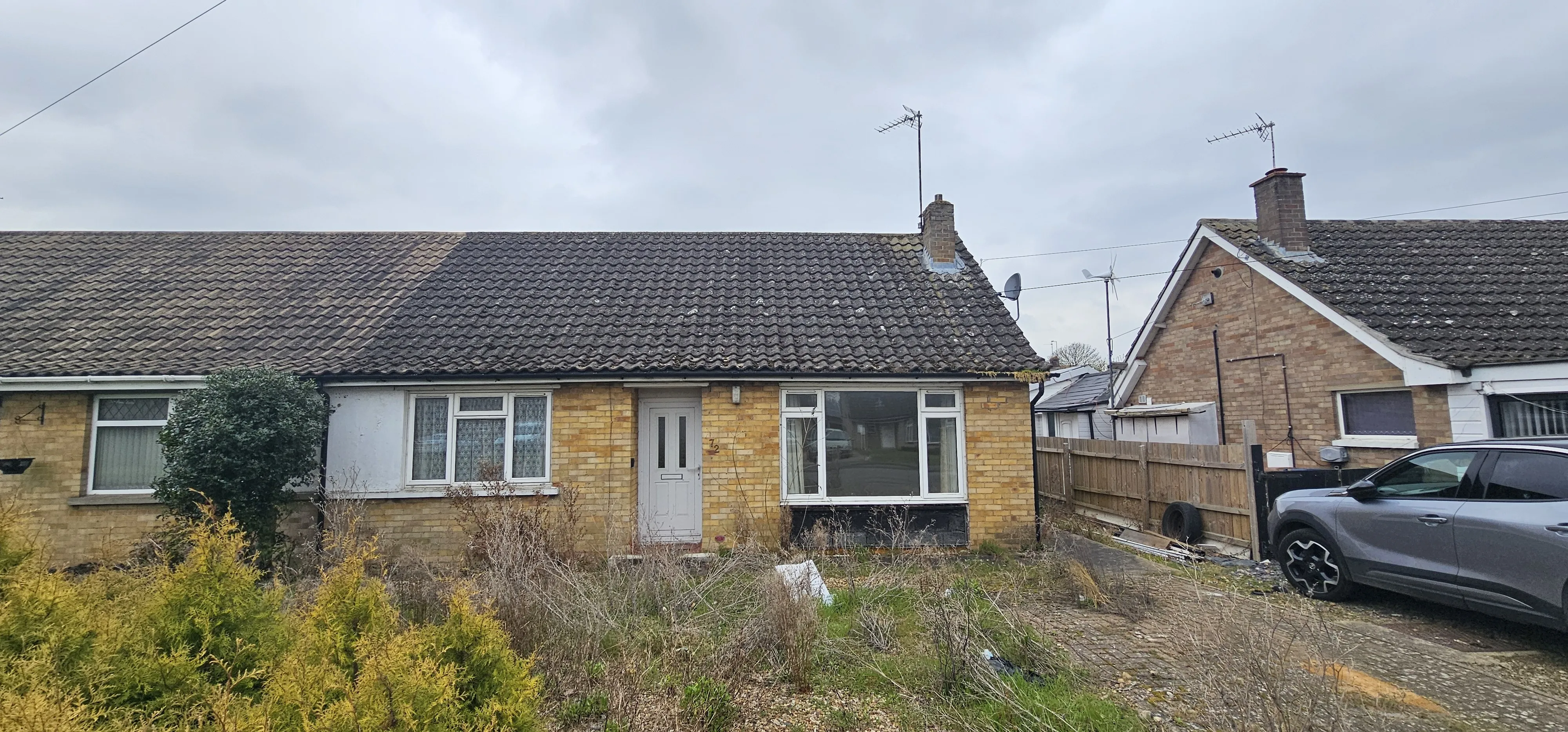 VACANT - Freehold Semi Detached Bungalow
