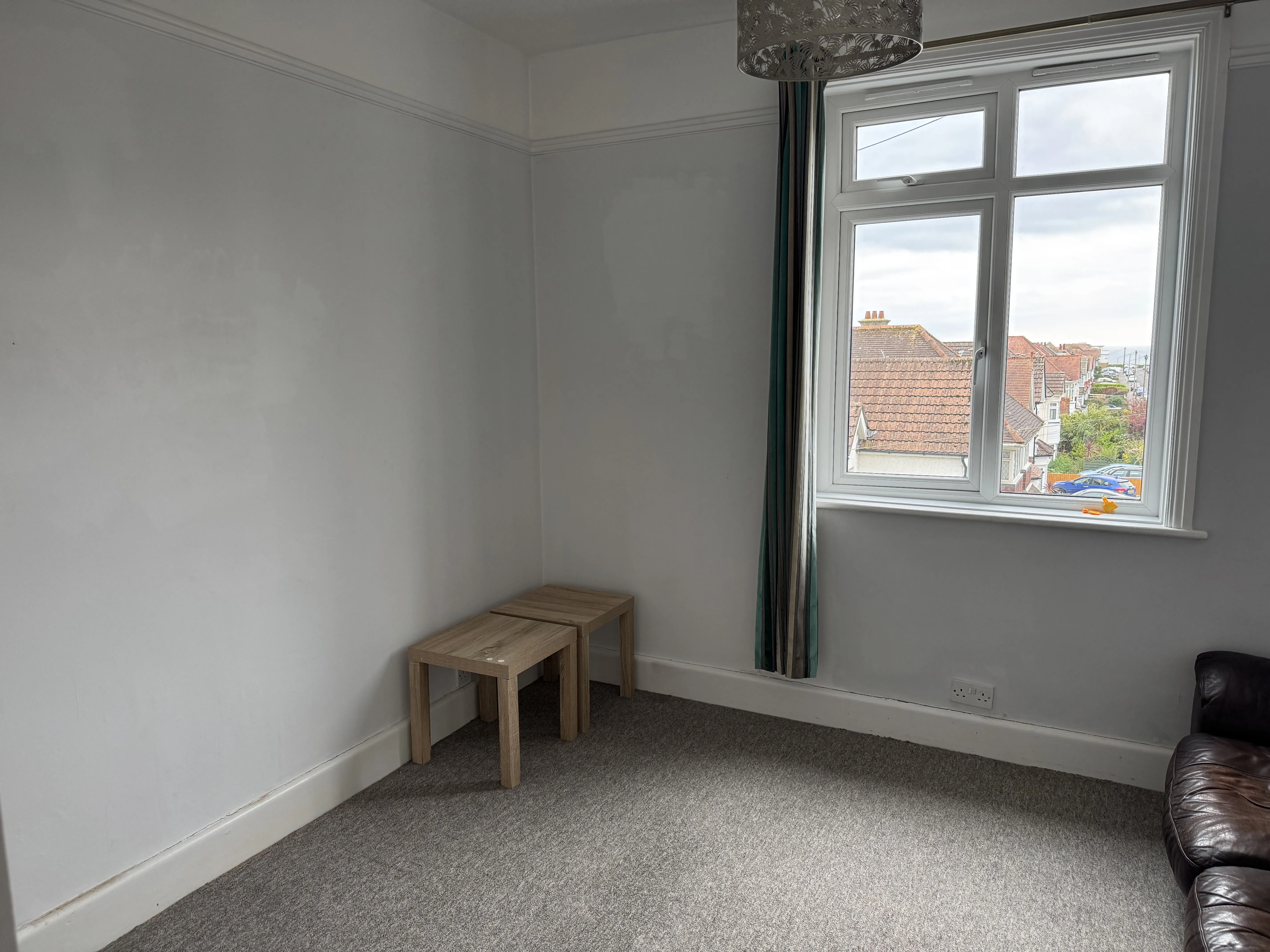 VACANT - Attractive Long Leasehold Self Contained Second Floor Flat
