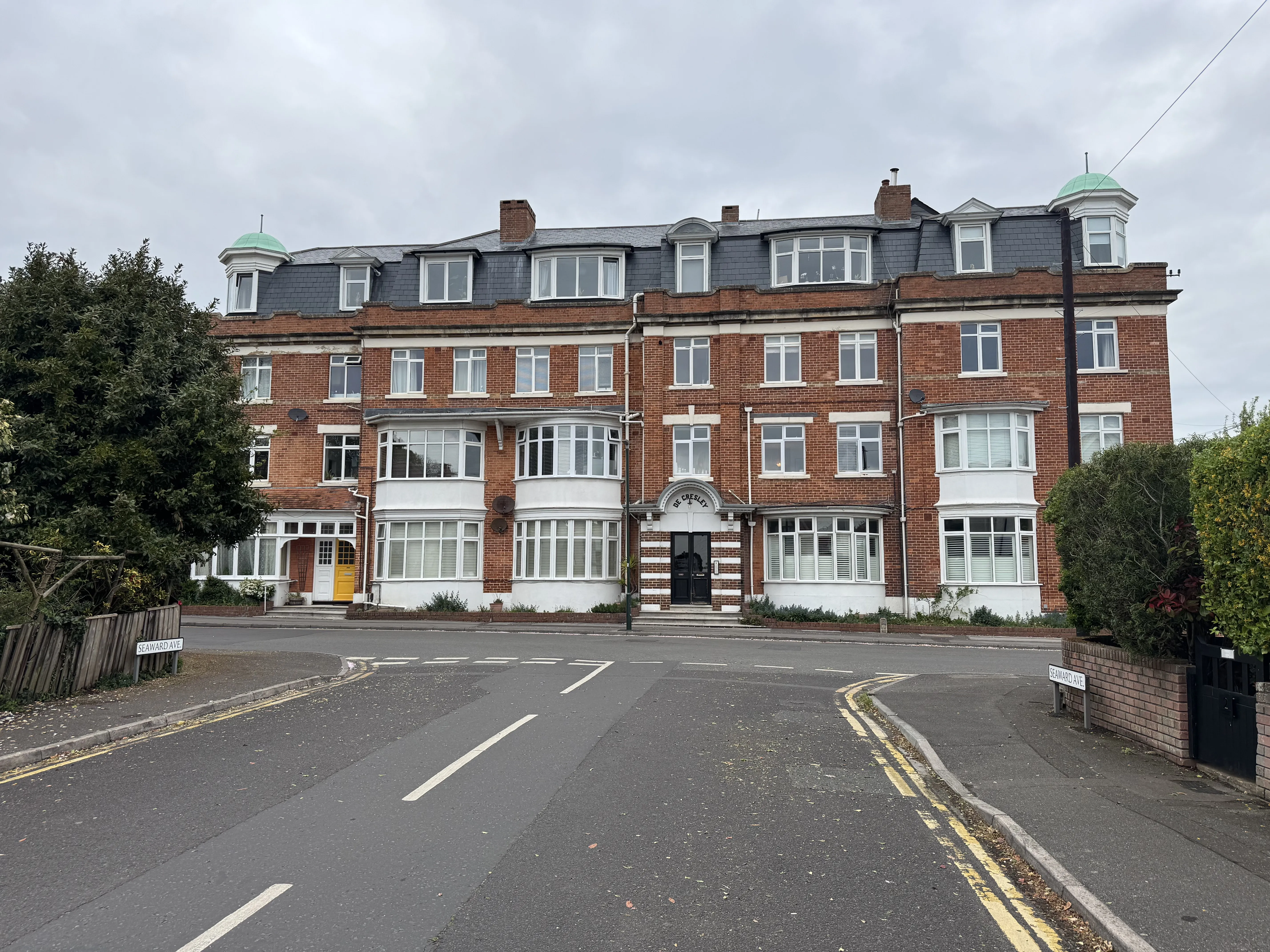 VACANT - Attractive Long Leasehold Self Contained Second Floor Flat