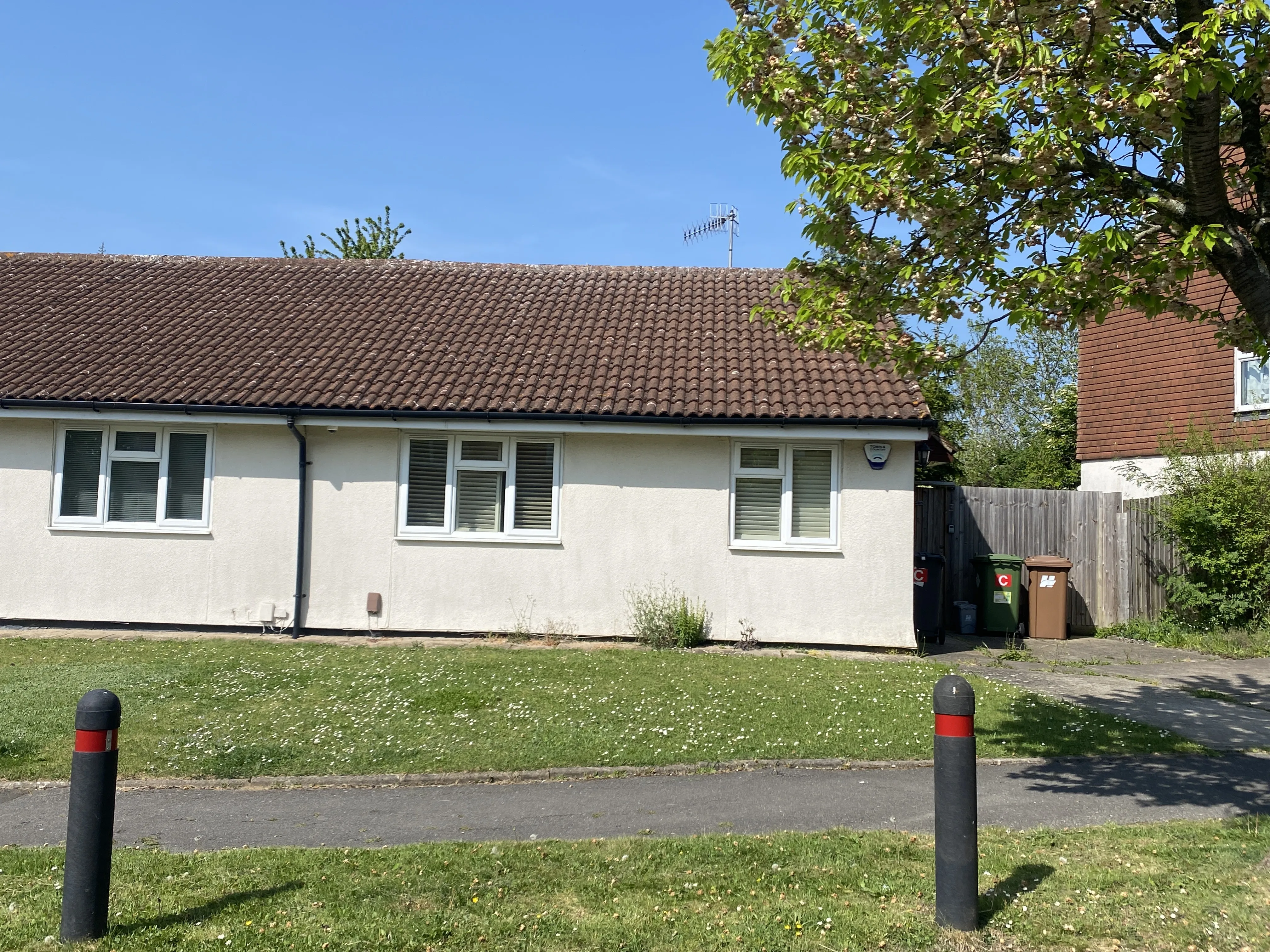 VACANT - Freehold Semi Detached Bungalow