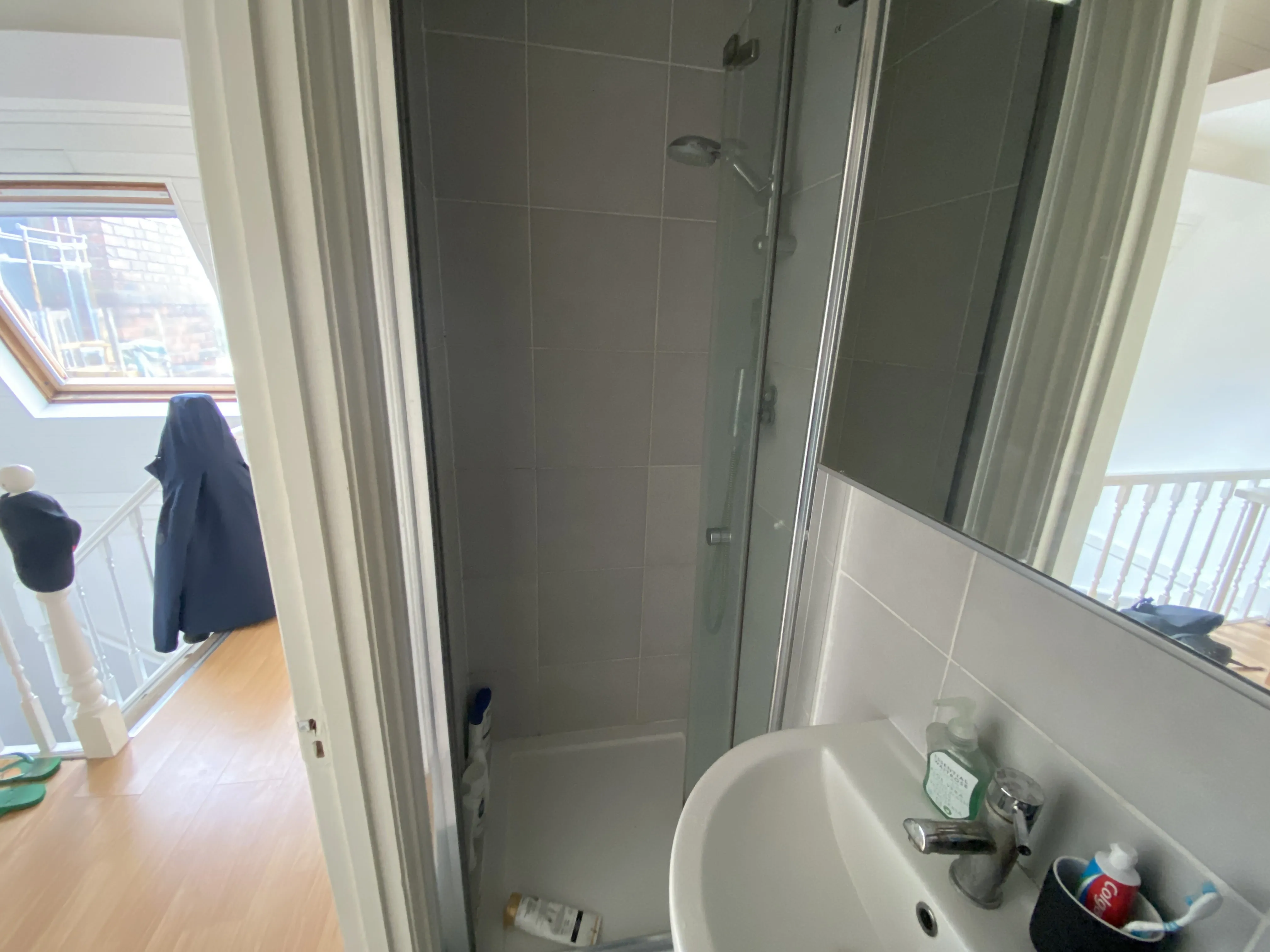 INVESTMENT - Freehold Mid Terrace Building