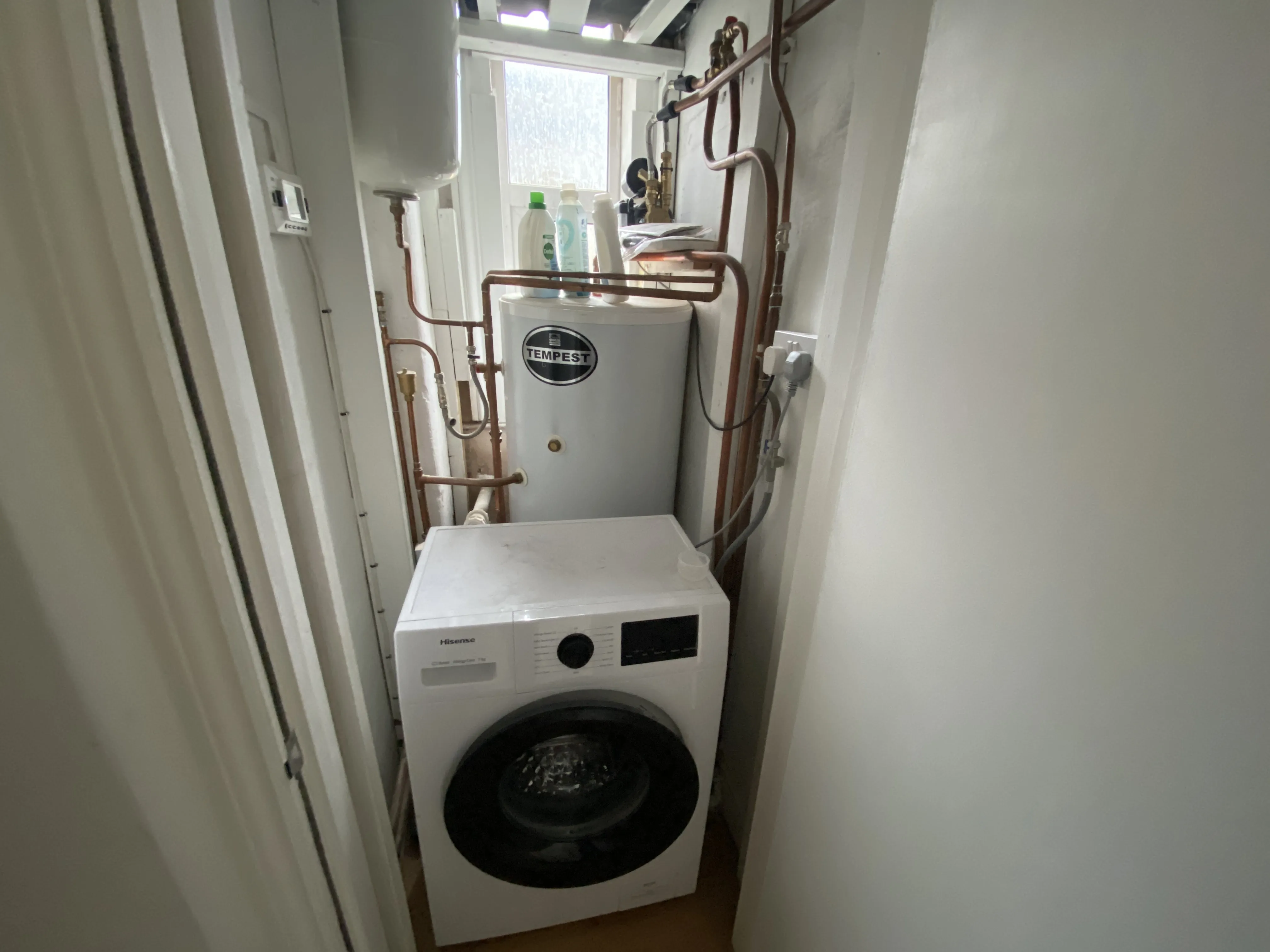 INVESTMENT - Freehold Mid Terrace Building