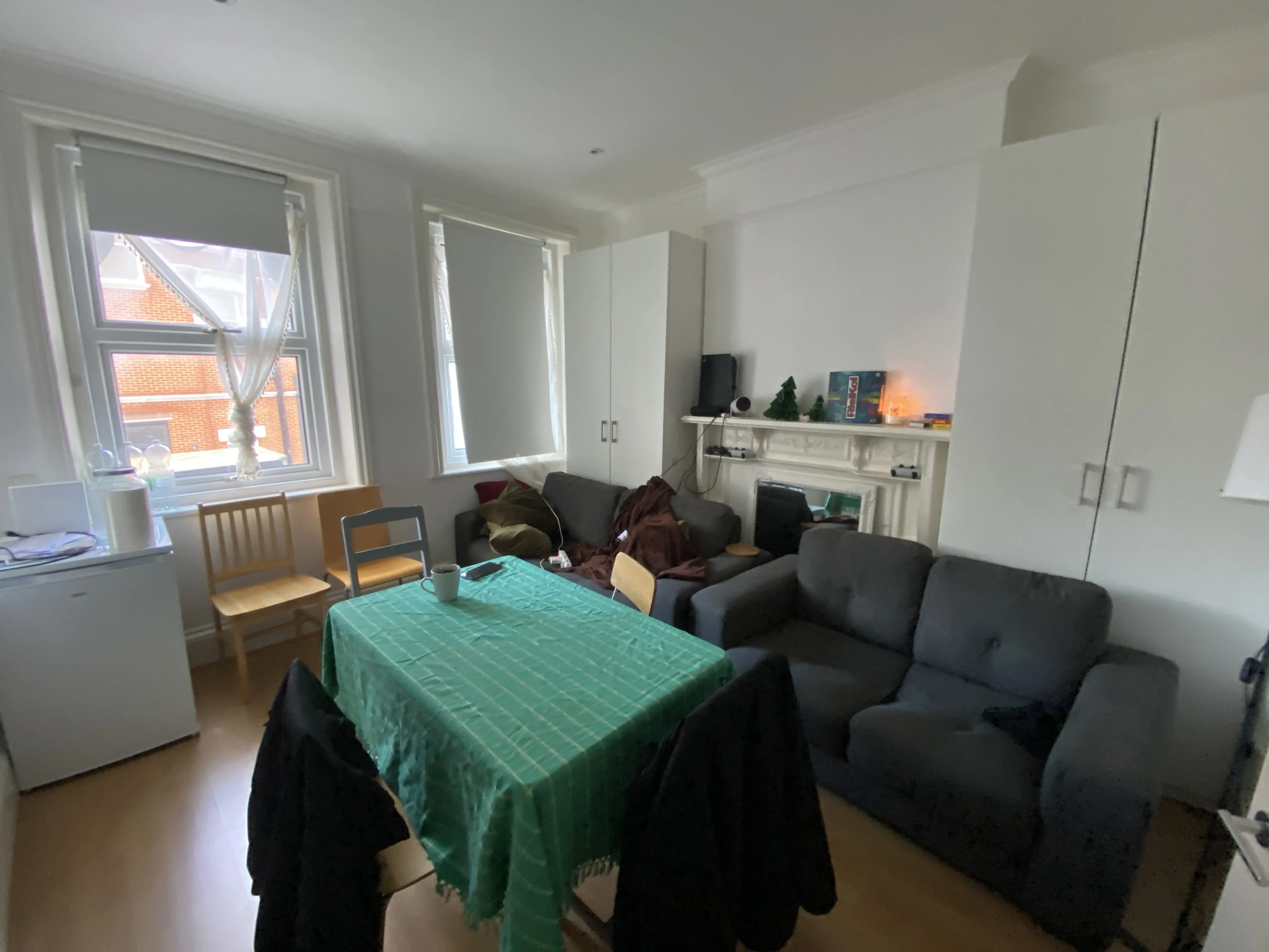 INVESTMENT - Freehold Mid Terrace Building