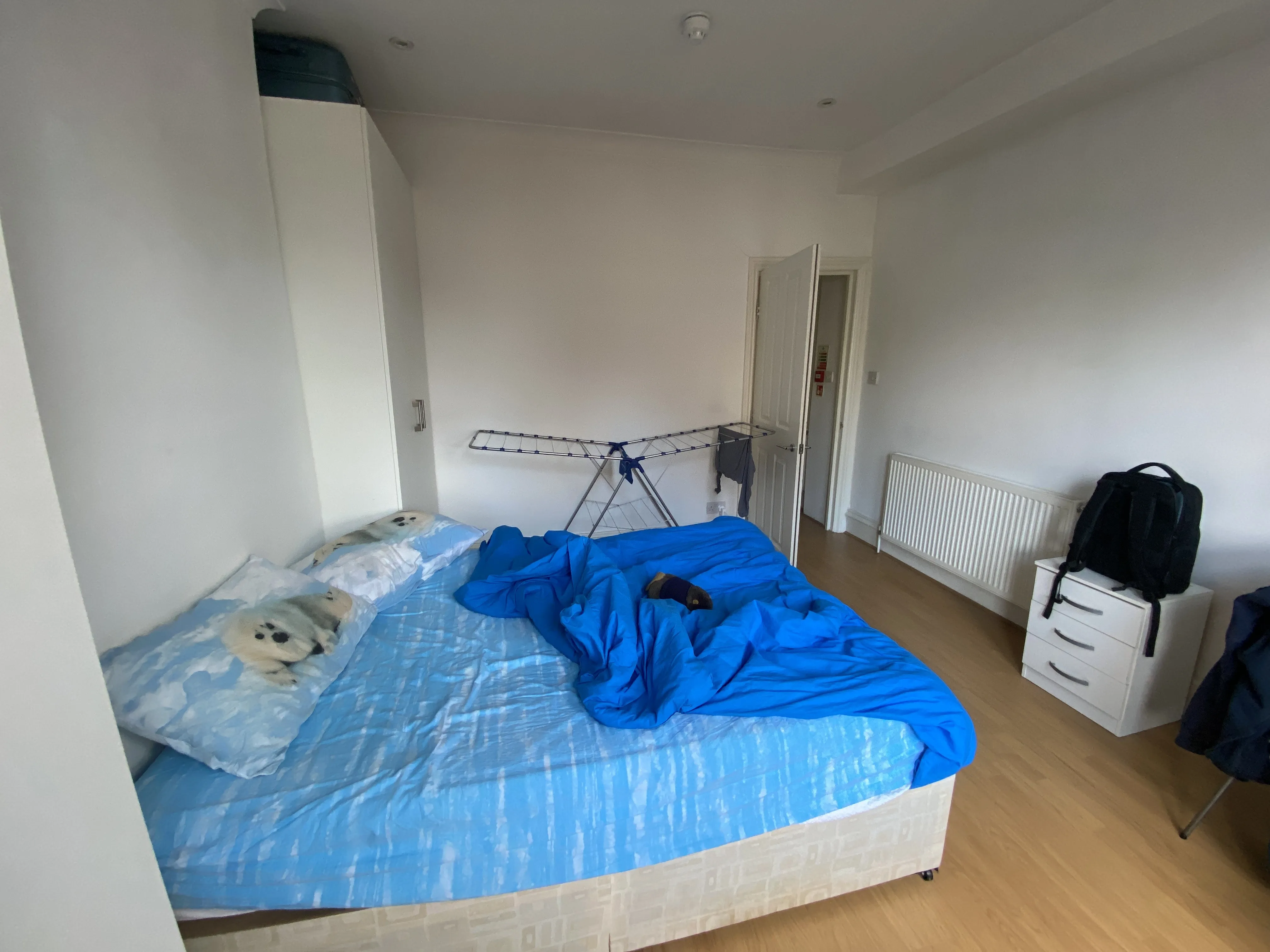 INVESTMENT - Freehold Mid Terrace Building