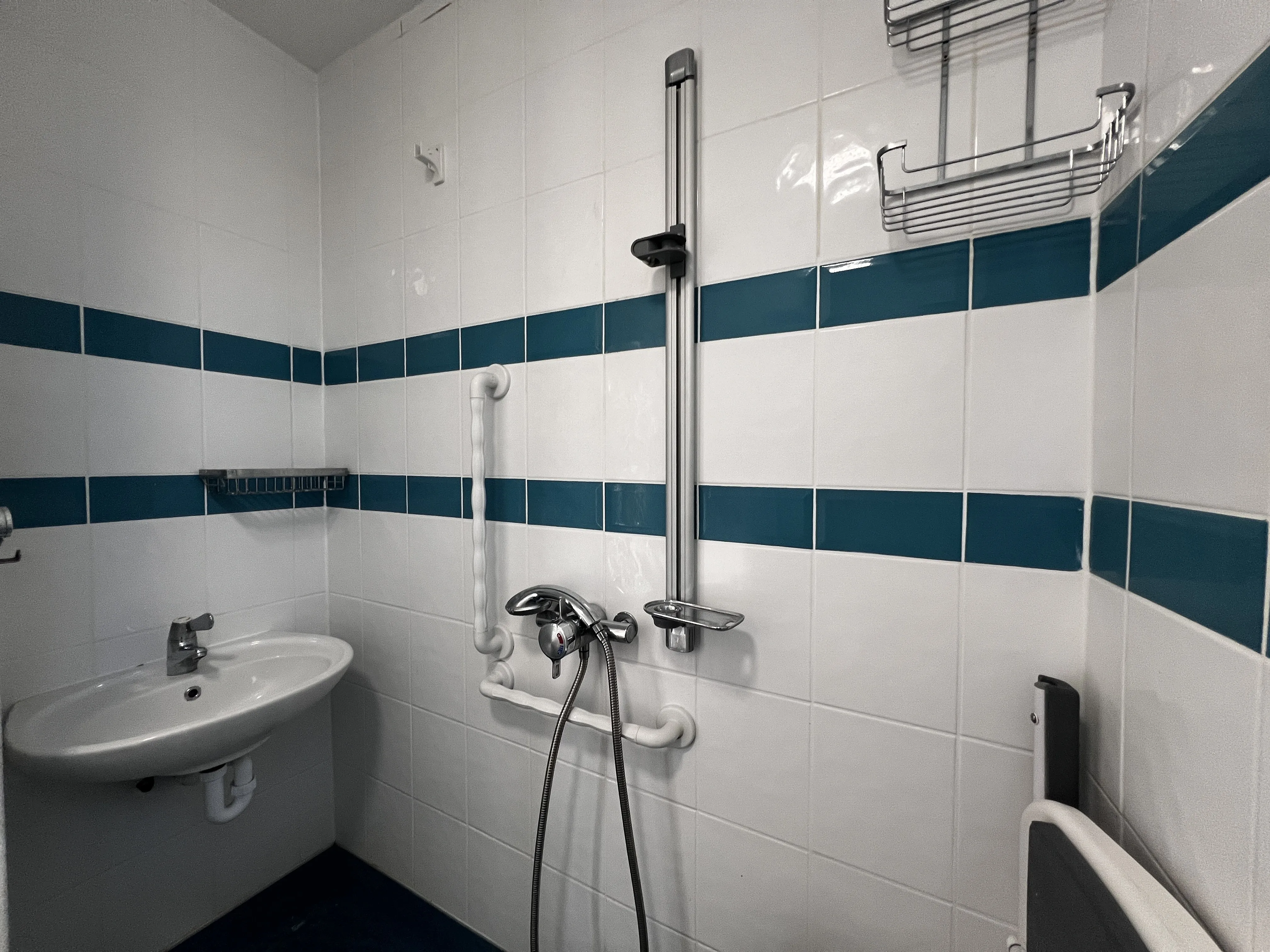 VACANT - Leasehold Lower Ground and Raised Ground Floor Maisonette