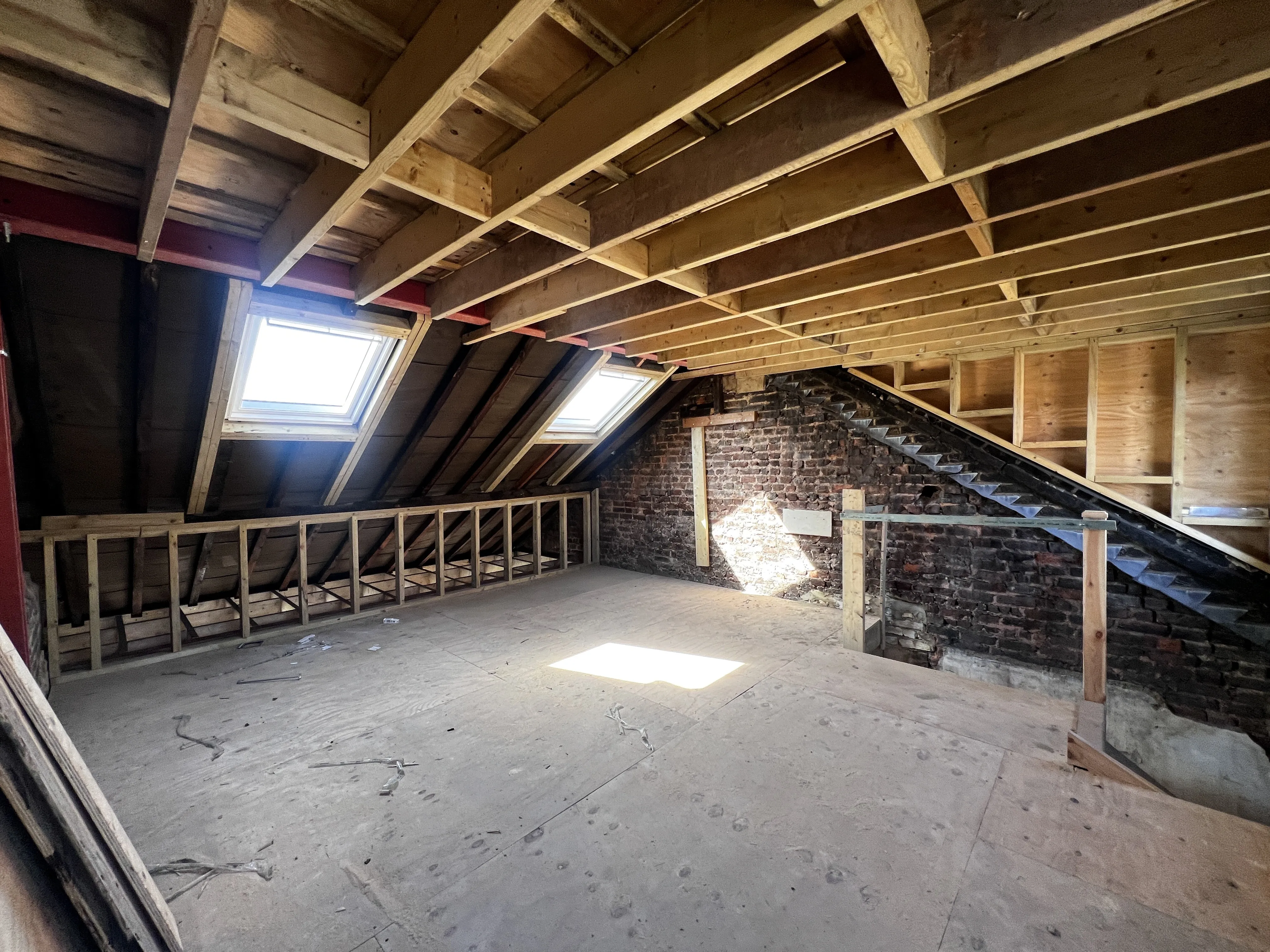 VACANT - Freehold Building with Planning Permission