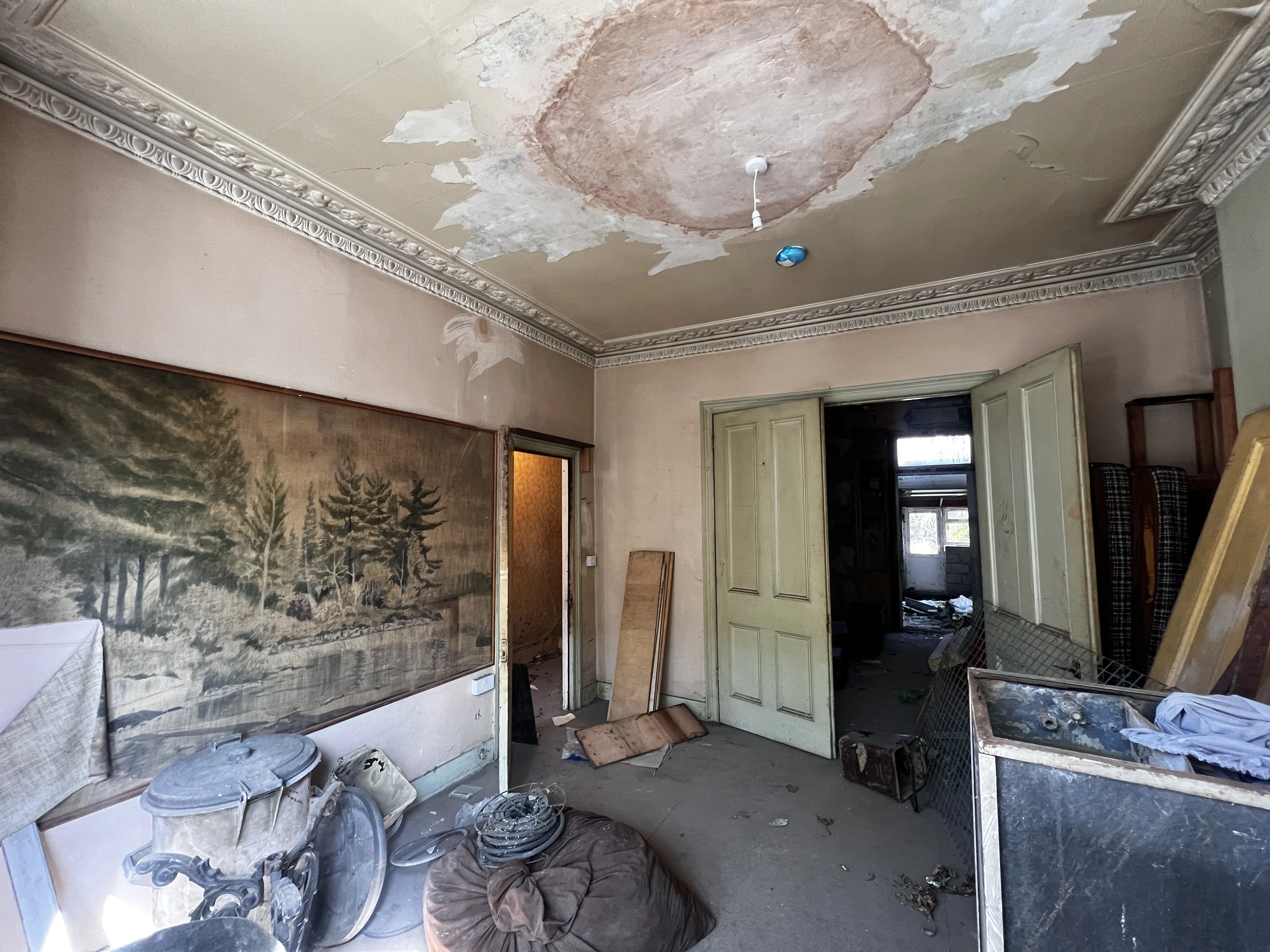 VACANT - Freehold Building with Planning Permission