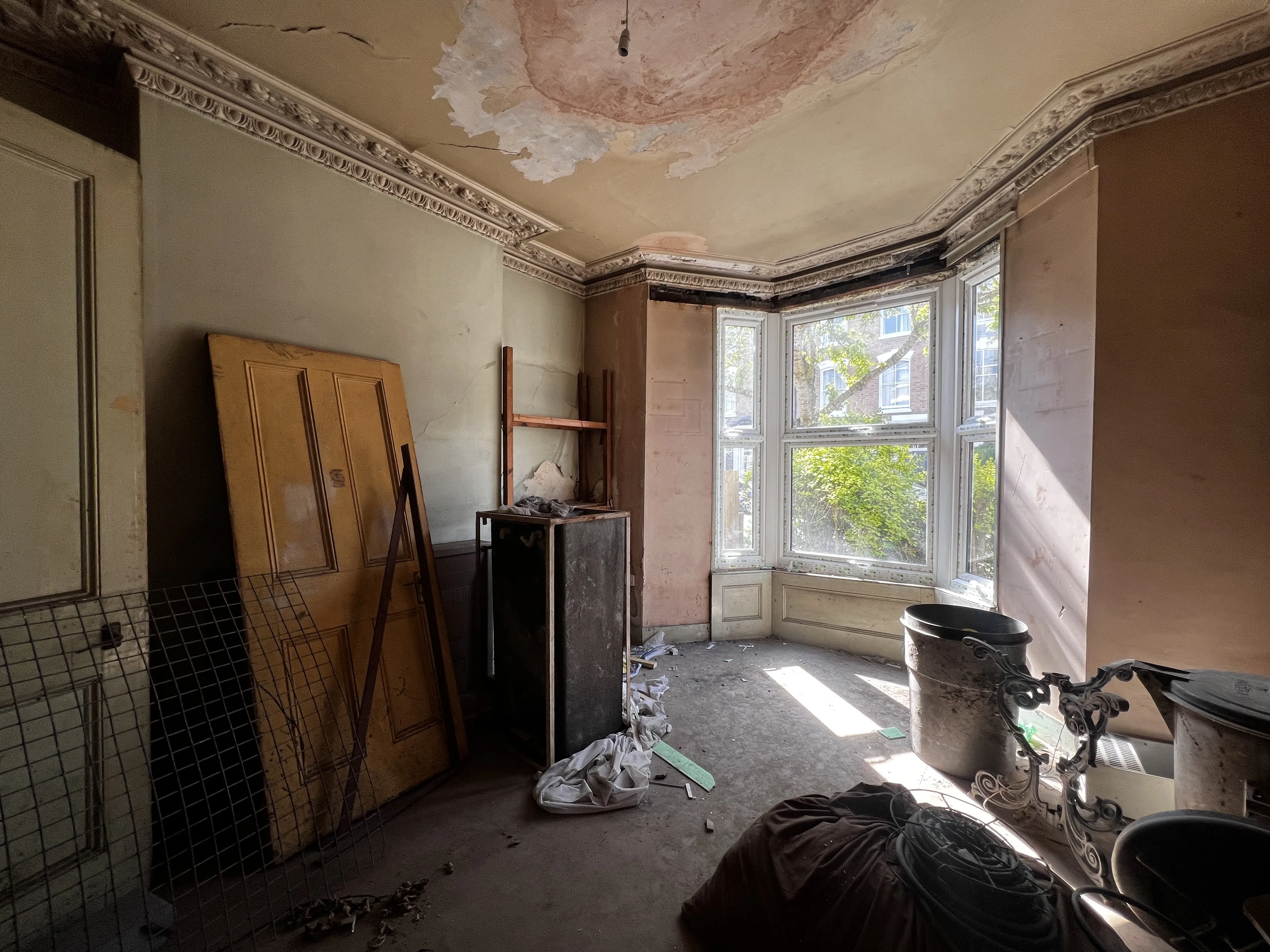 VACANT - Freehold Building with Planning Permission