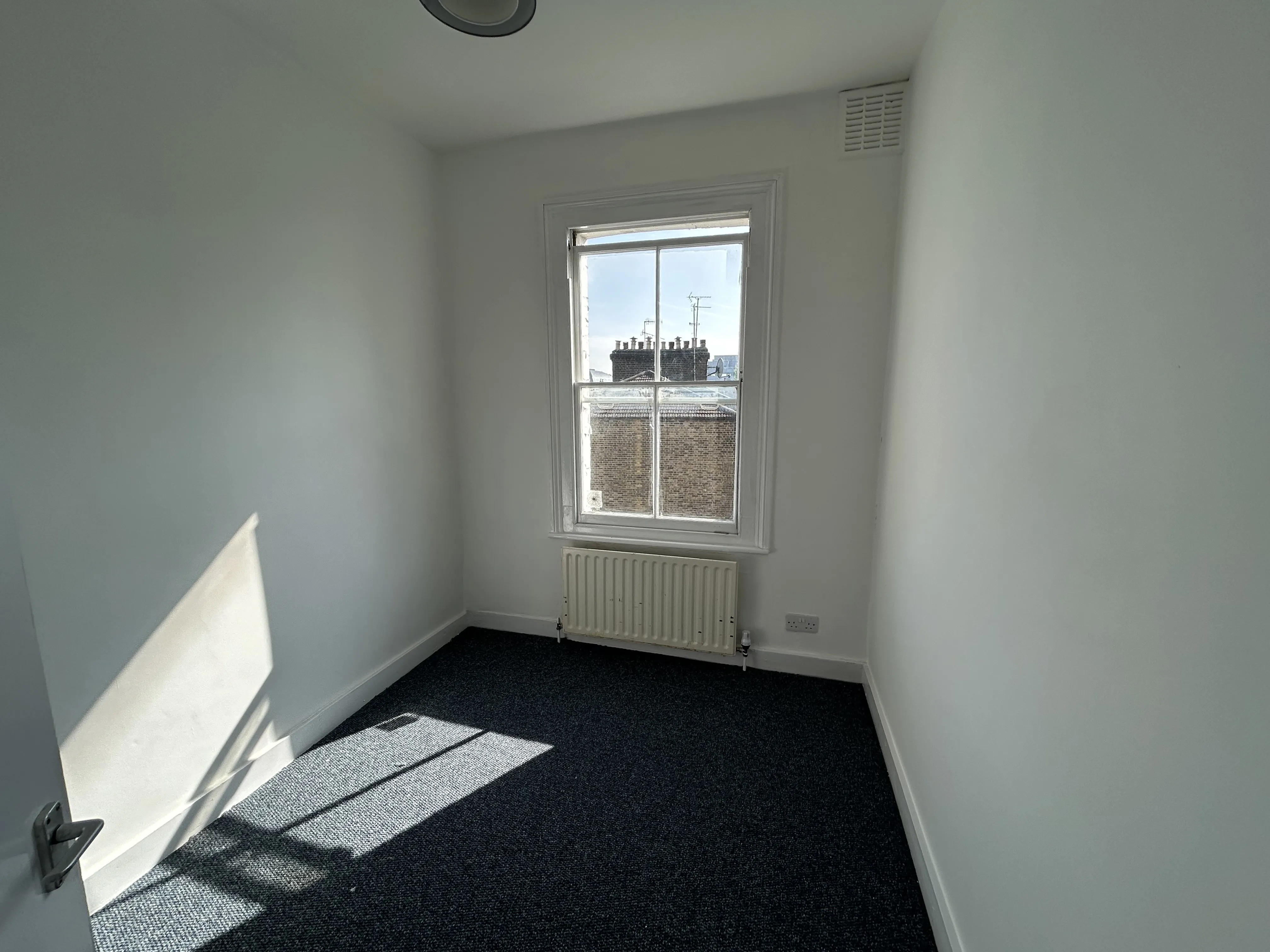 VACANT - Leasehold Self Contained Flat 
